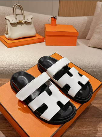 ua H**me5 chypre sandal