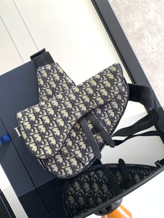 D*or saddle bag beige and black D*or oblique jacquard 26 x 19 x 4.5 cm