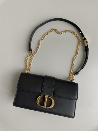 D*or 30 montaigne east-west bag with chain 21 x 12 x 6 cm / 8.5 x 4.5 x 2.5 inches