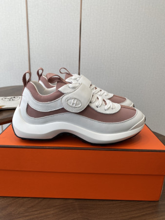 ua H**me5 loop sneaker