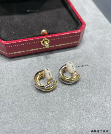 Ca*t*er small three-ring earrings