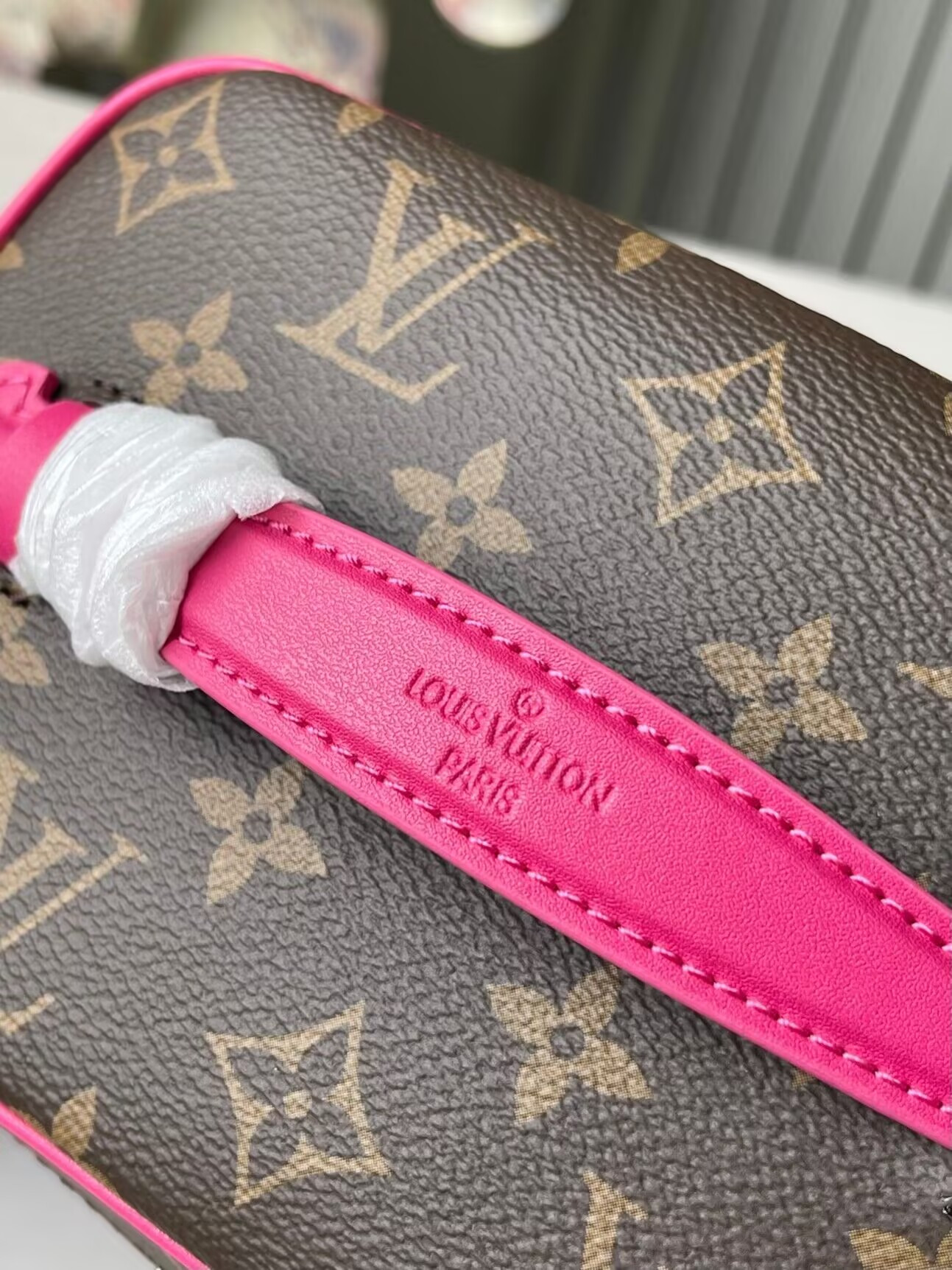 LV Nice Mini M12650 13.5 x 12 x 20cm
