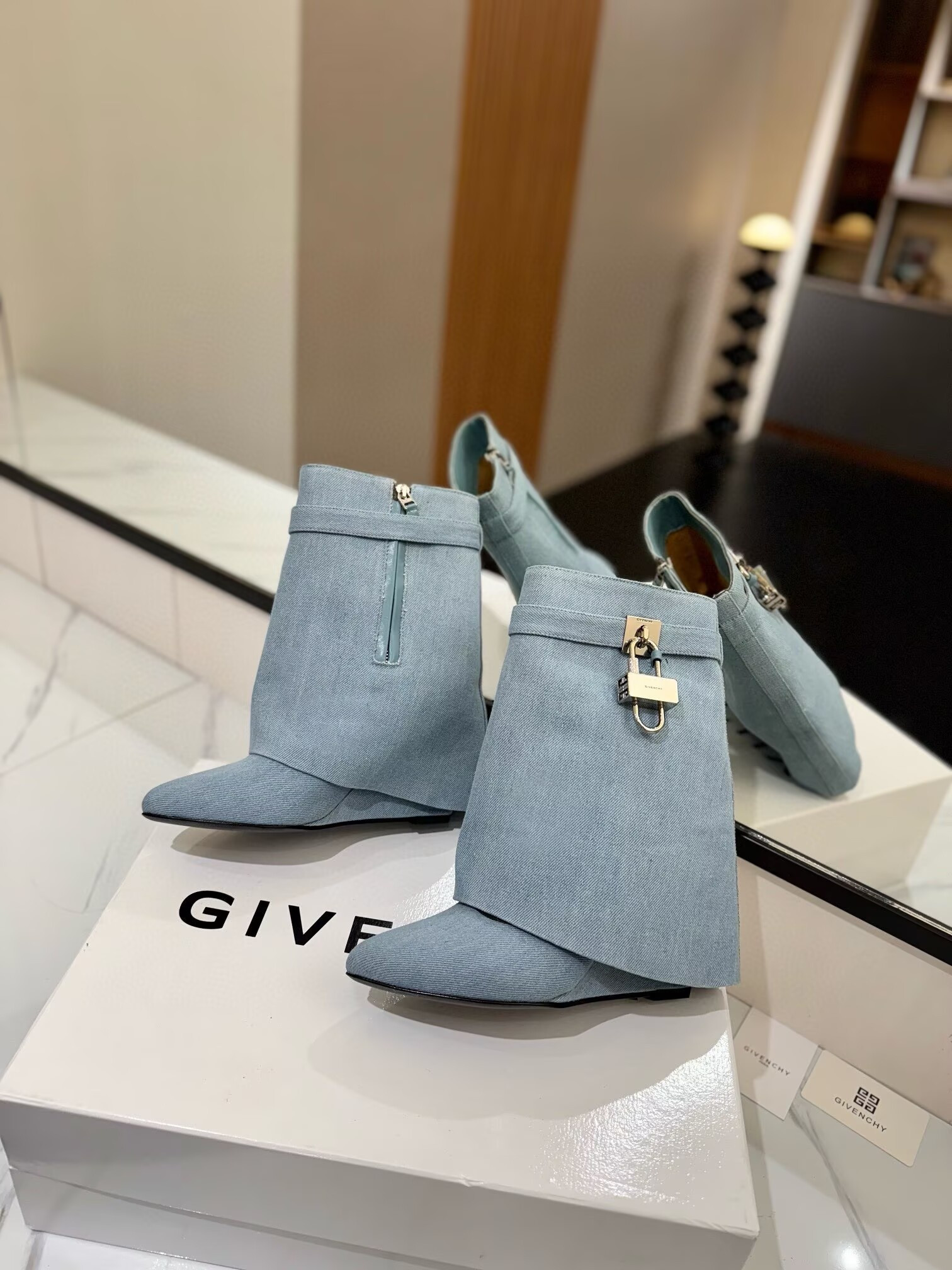 UA Givenchy Boots