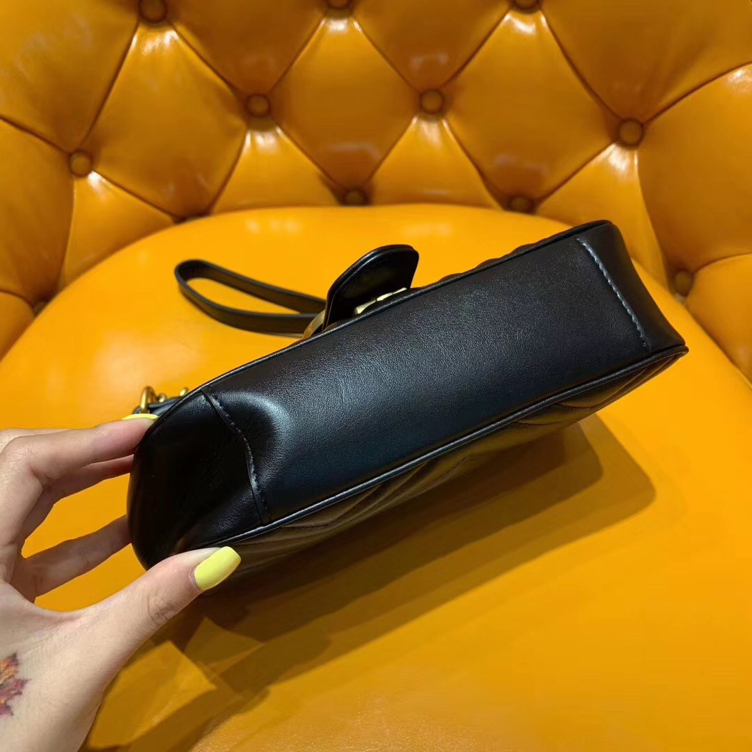 GG Marmont Shoulder Bag 22cm