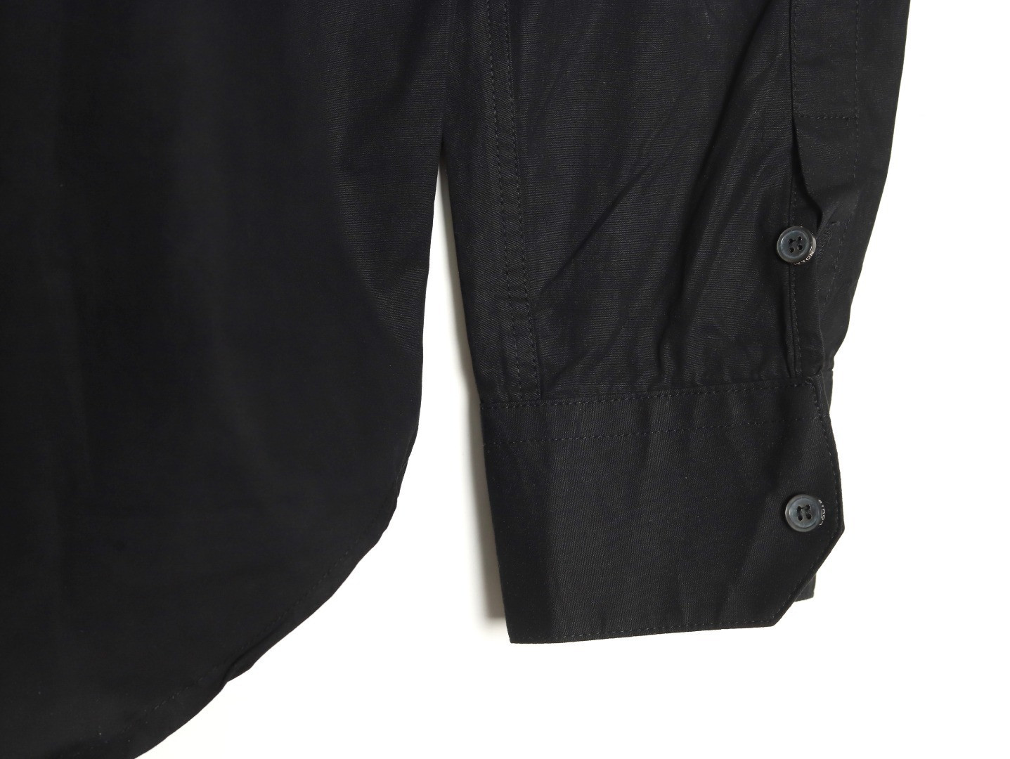 l0*is V*t0n lv long-sleeved shirts