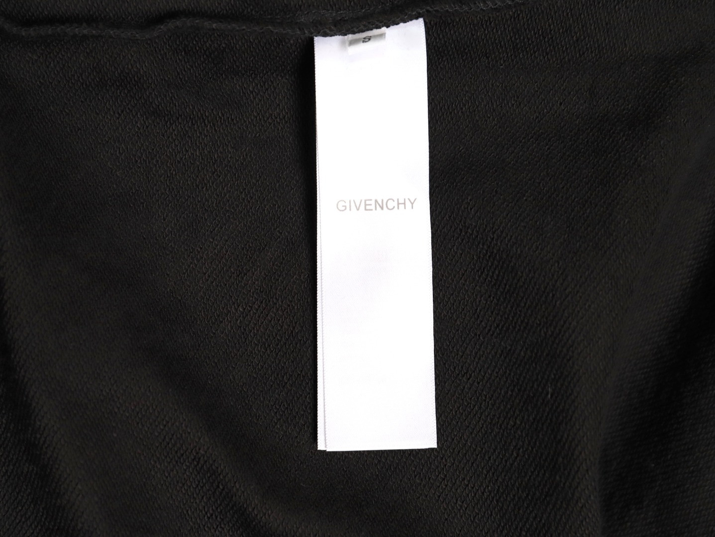 GIVENCHY 25ss shorts