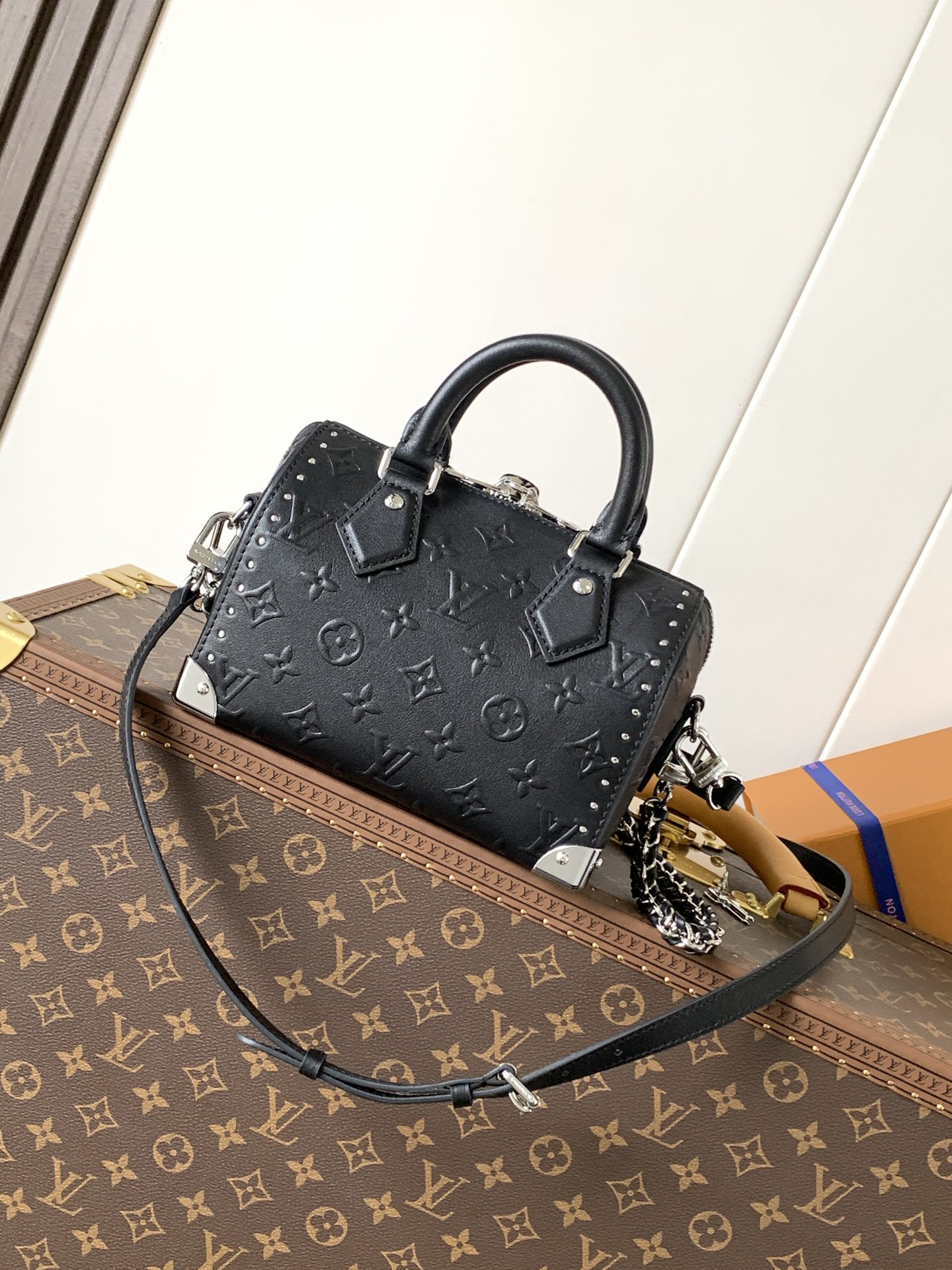 LV Monogram Bold Speedy 20 Trunk M14575 13.5 x 11 x 20.5 cm