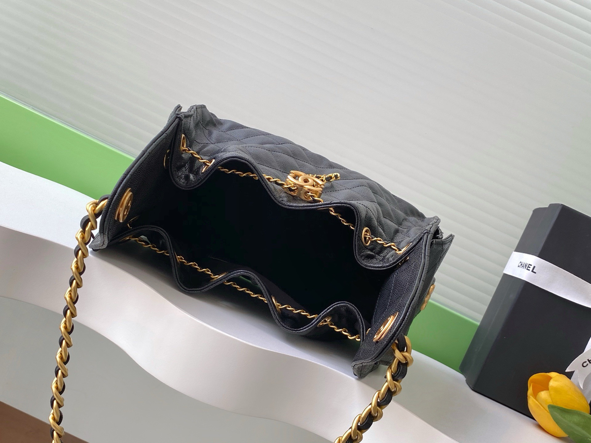 Ch*el 25c bucket bag 30x26x14cm