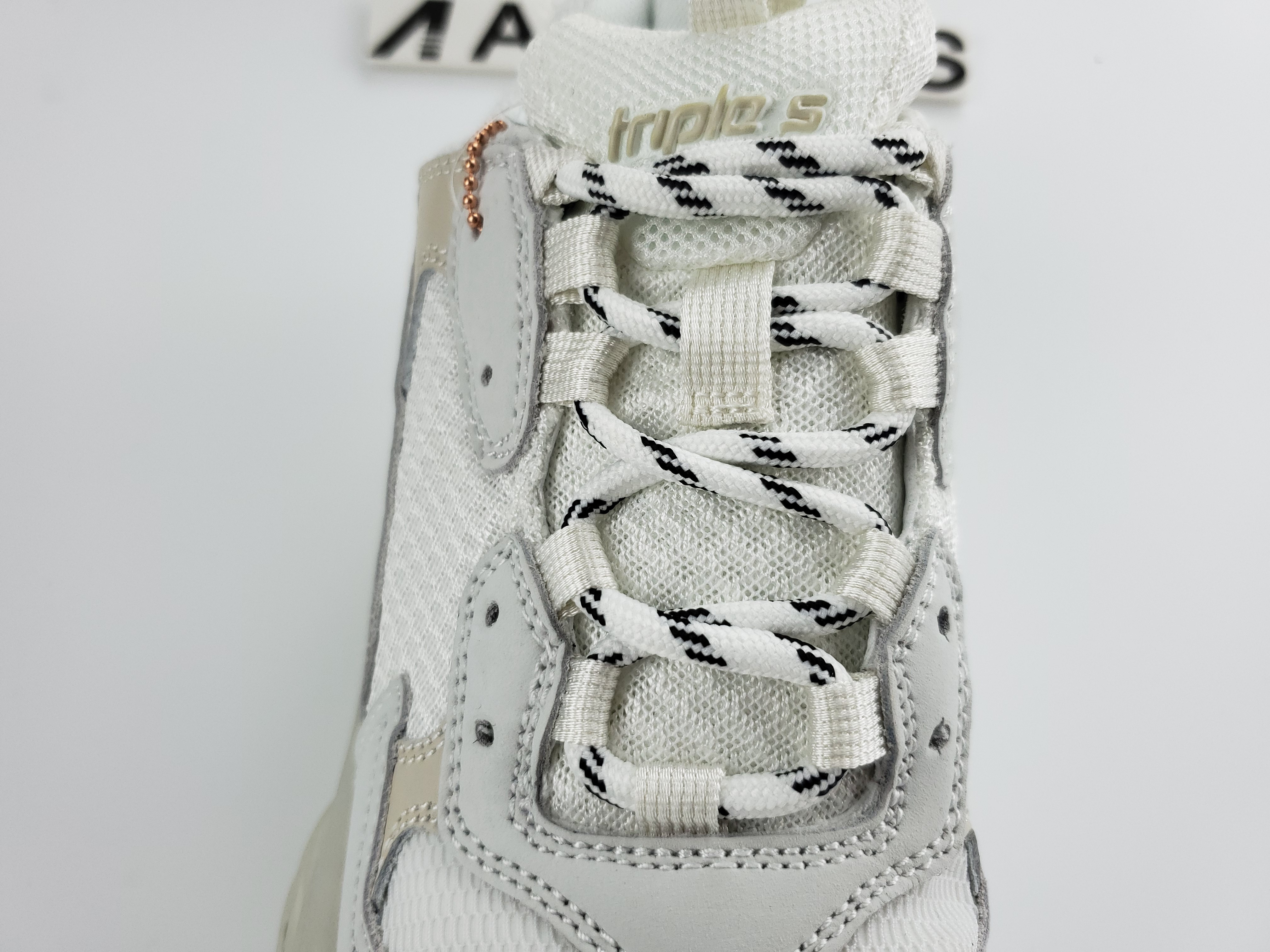 Balenciga Triple S Clear Sole White