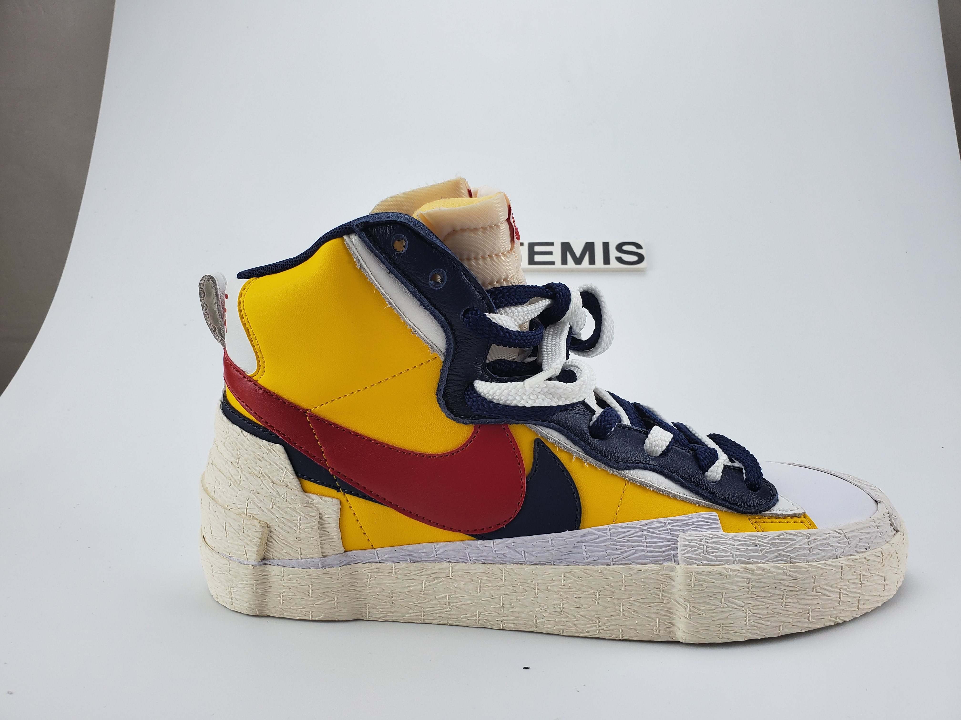 Nike Blazer High sacai Snow Beach