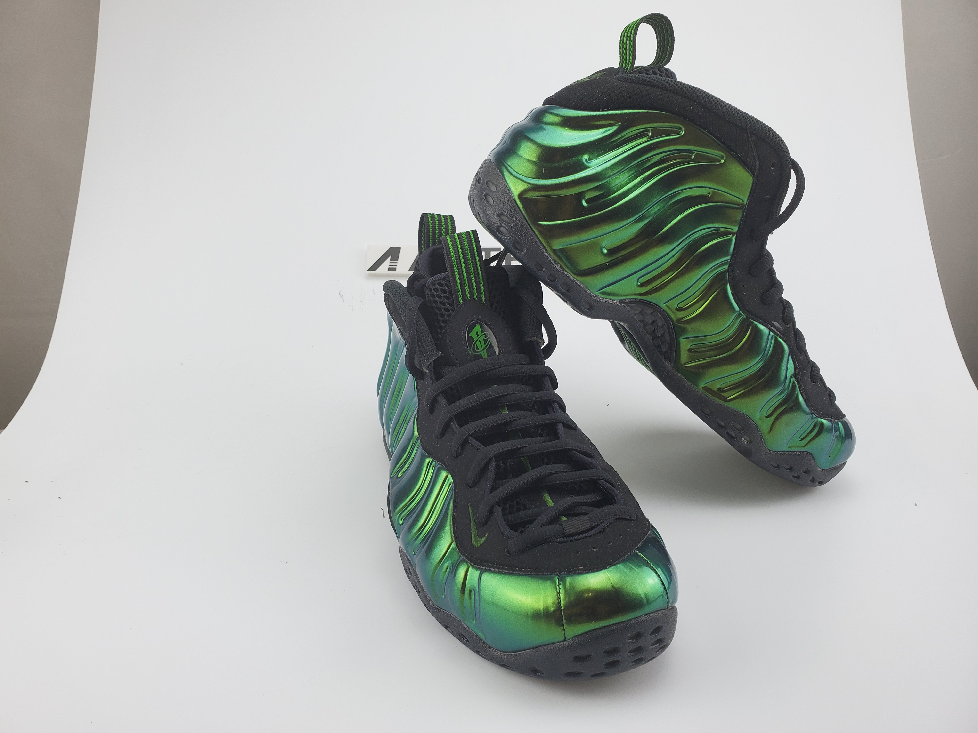 Nike Air Foamposite One "Metallic Green"