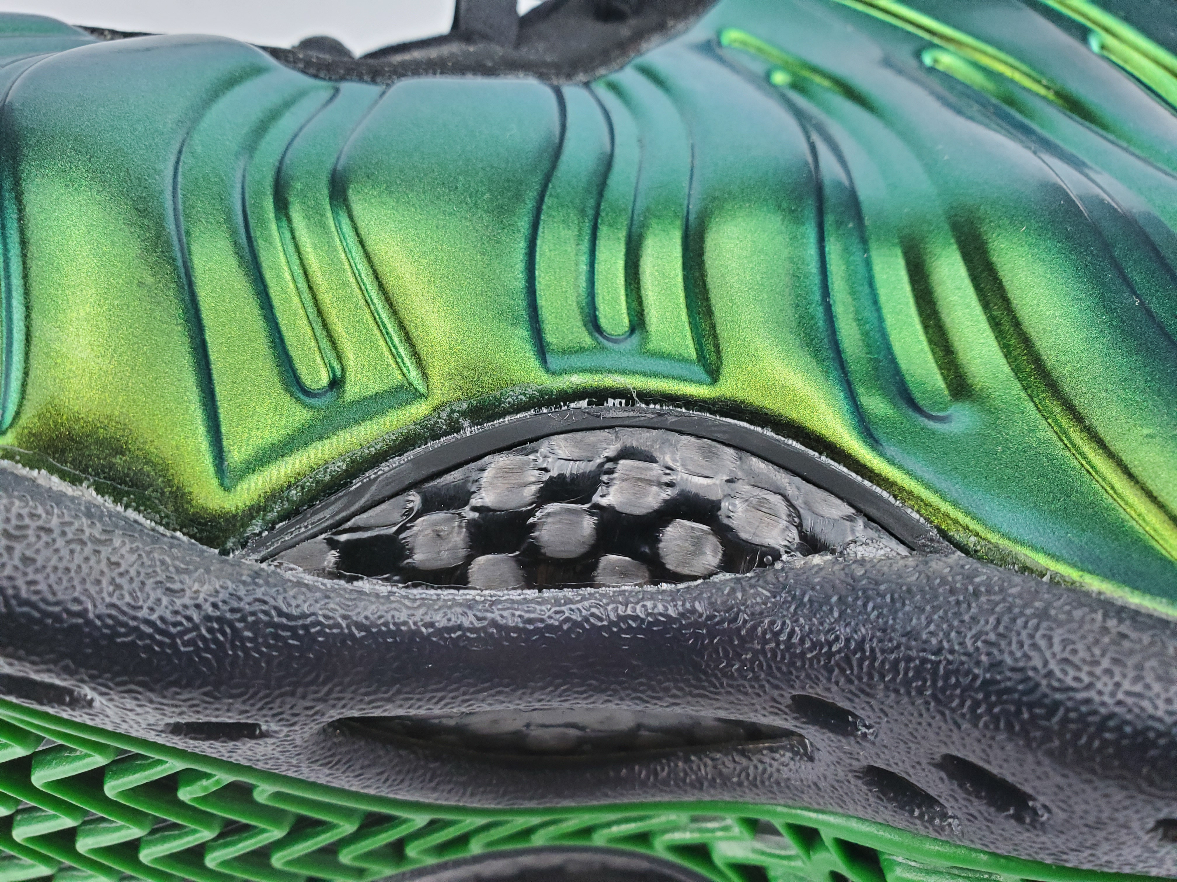Nike Air Foamposite One "Metallic Green"