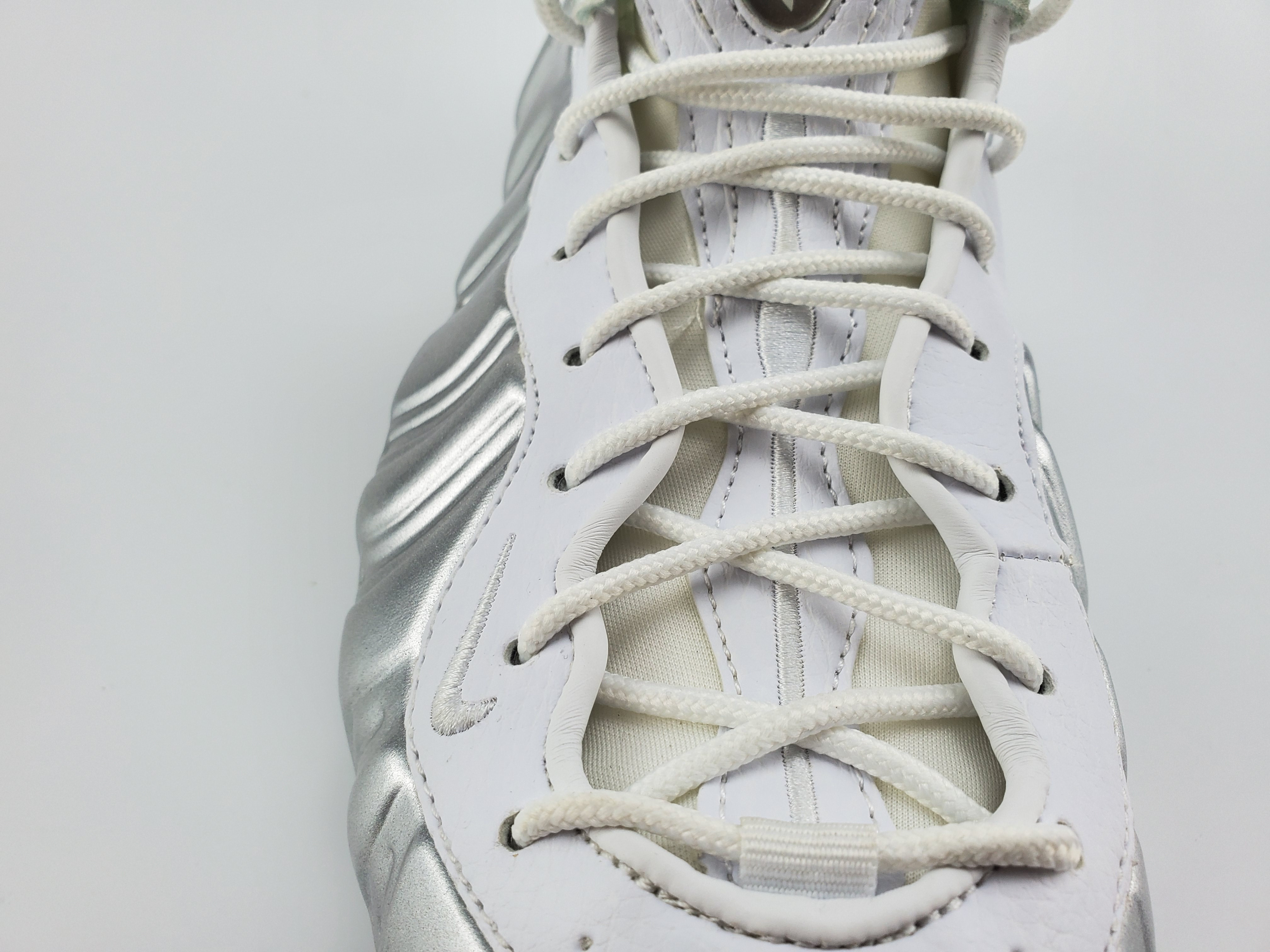 air foamposite one Ch*0me white