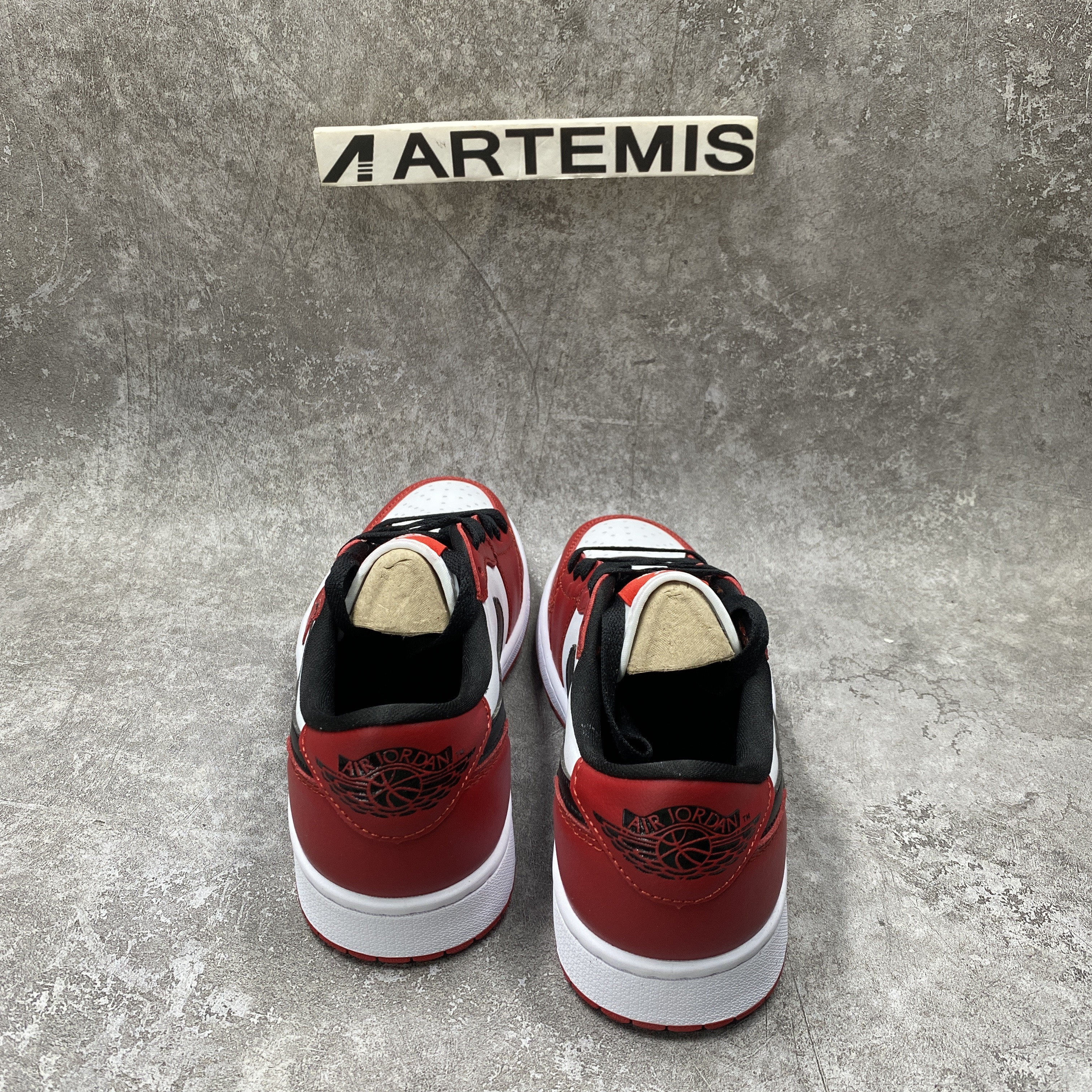Jordan 1 Retro Low Golf