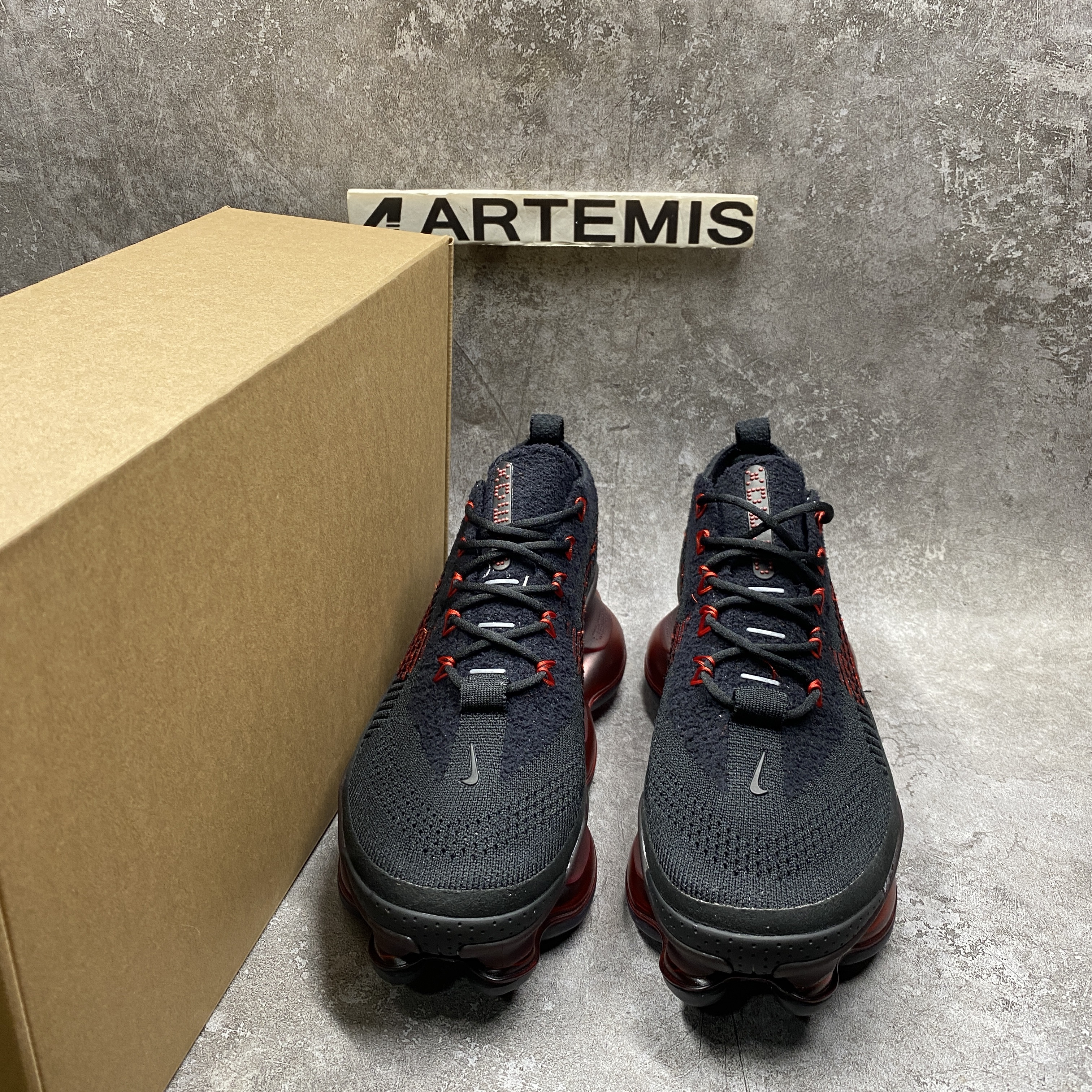 Nike Air Max Scorpion Flyknit Bred
