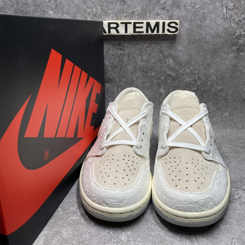 CHRIS PAUL X AIR JORDAN 1 RETRO LOW OG 