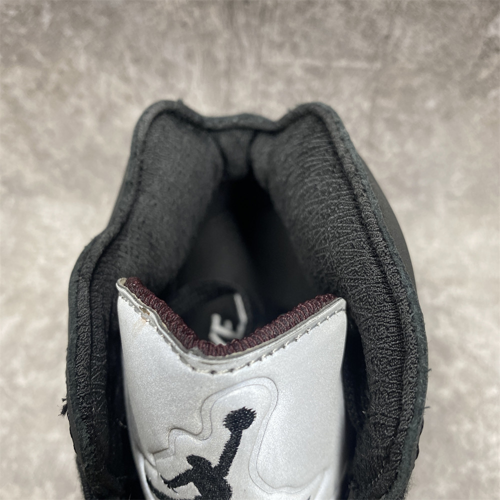 A MA MANIÉRE X AIR JORDAN 5 RETRO