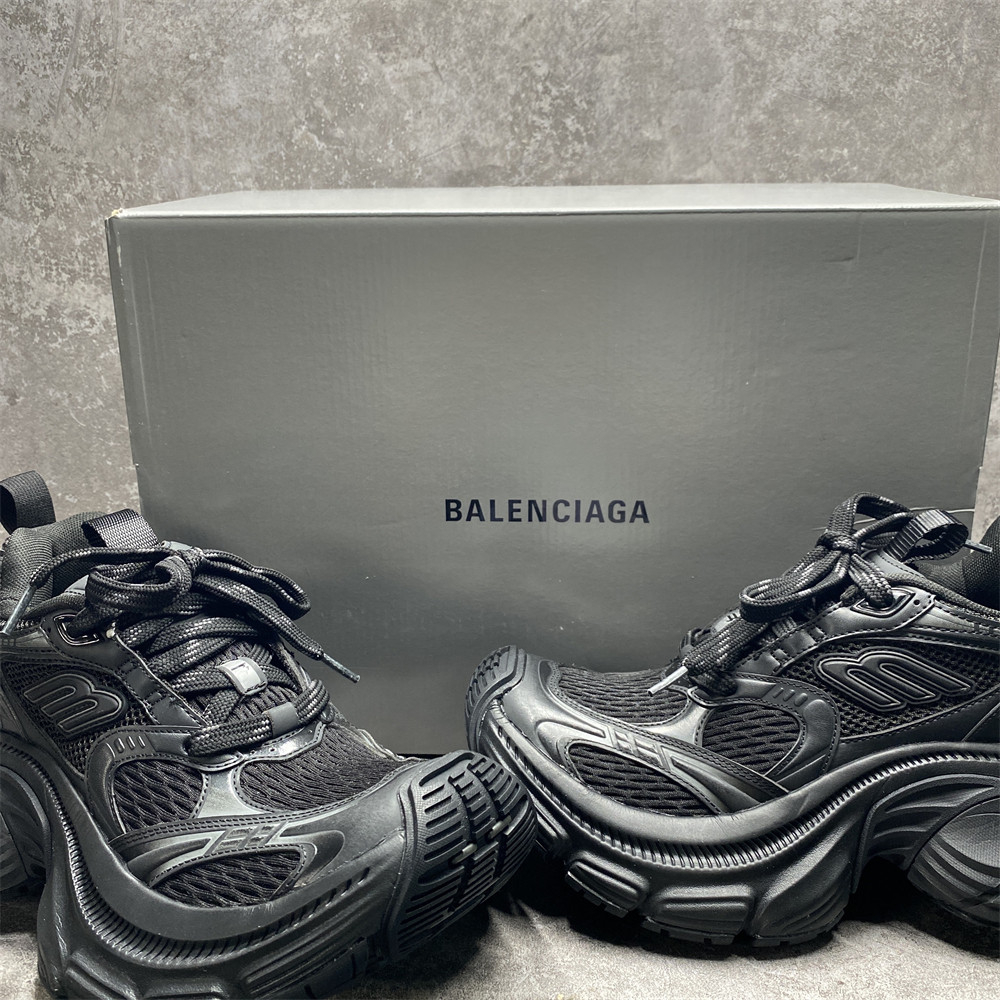 Balenciga 10XL Sneakers Black