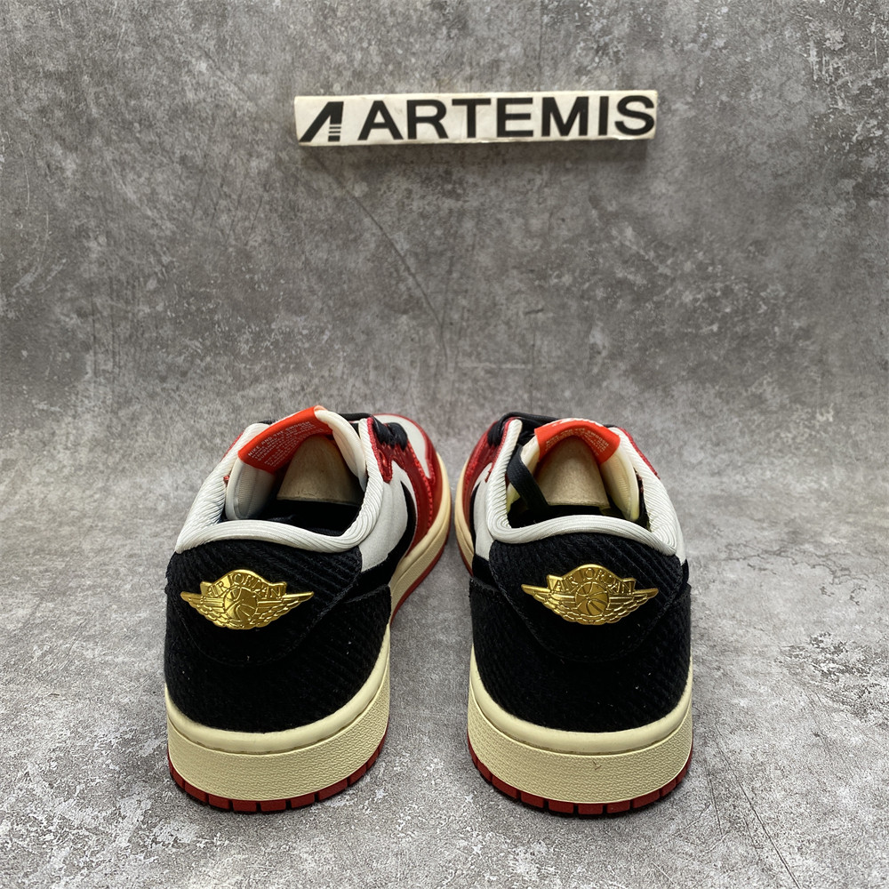Air Jordan1 Retro Low OG Trophy Room Away