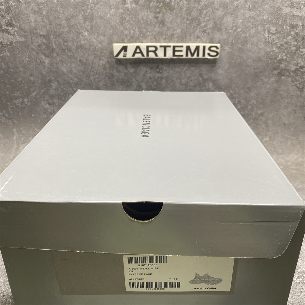 UA Balenciga 3XL White