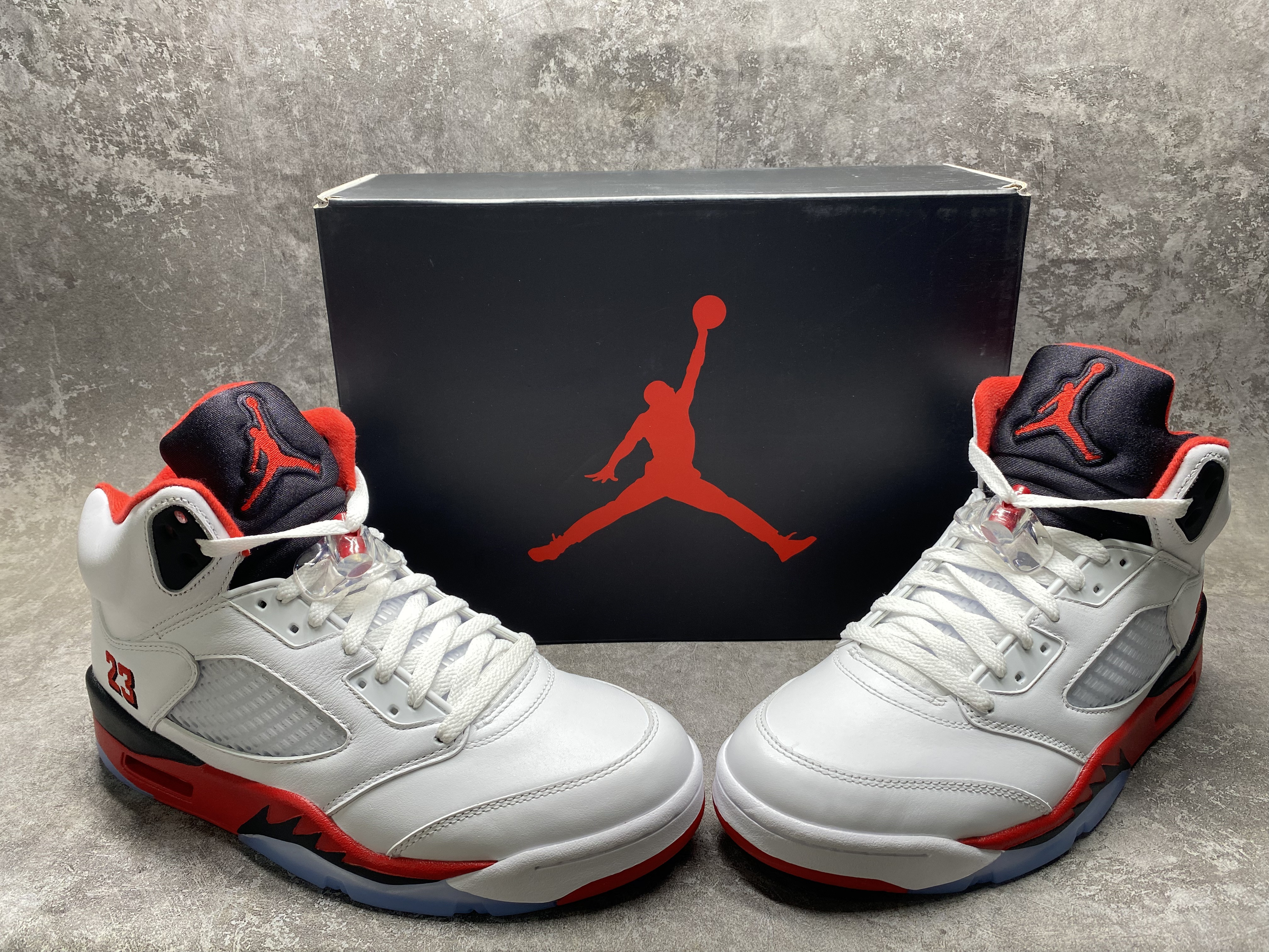 UA Jordan 5 Retro