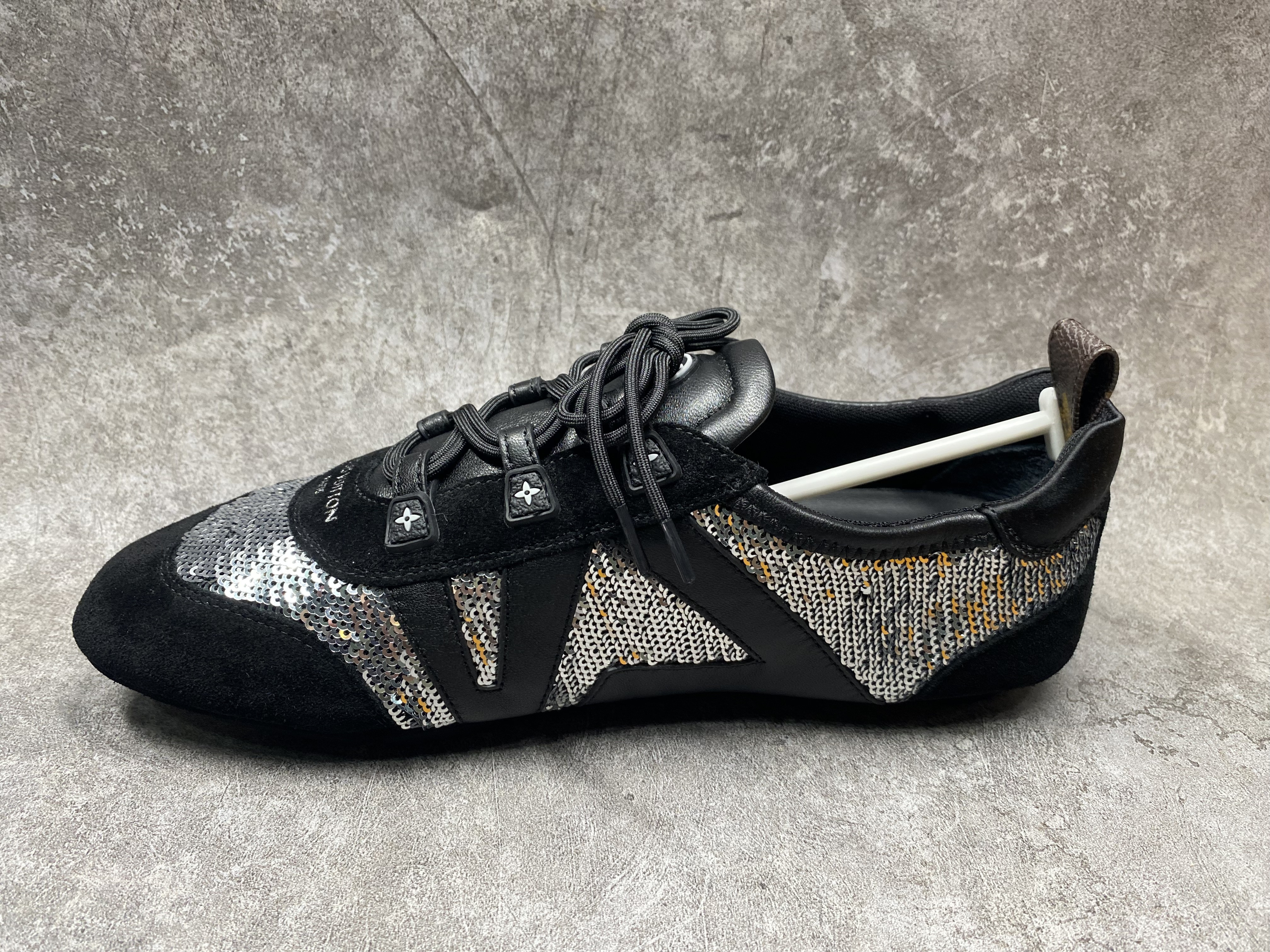 UA LV Sneaker
