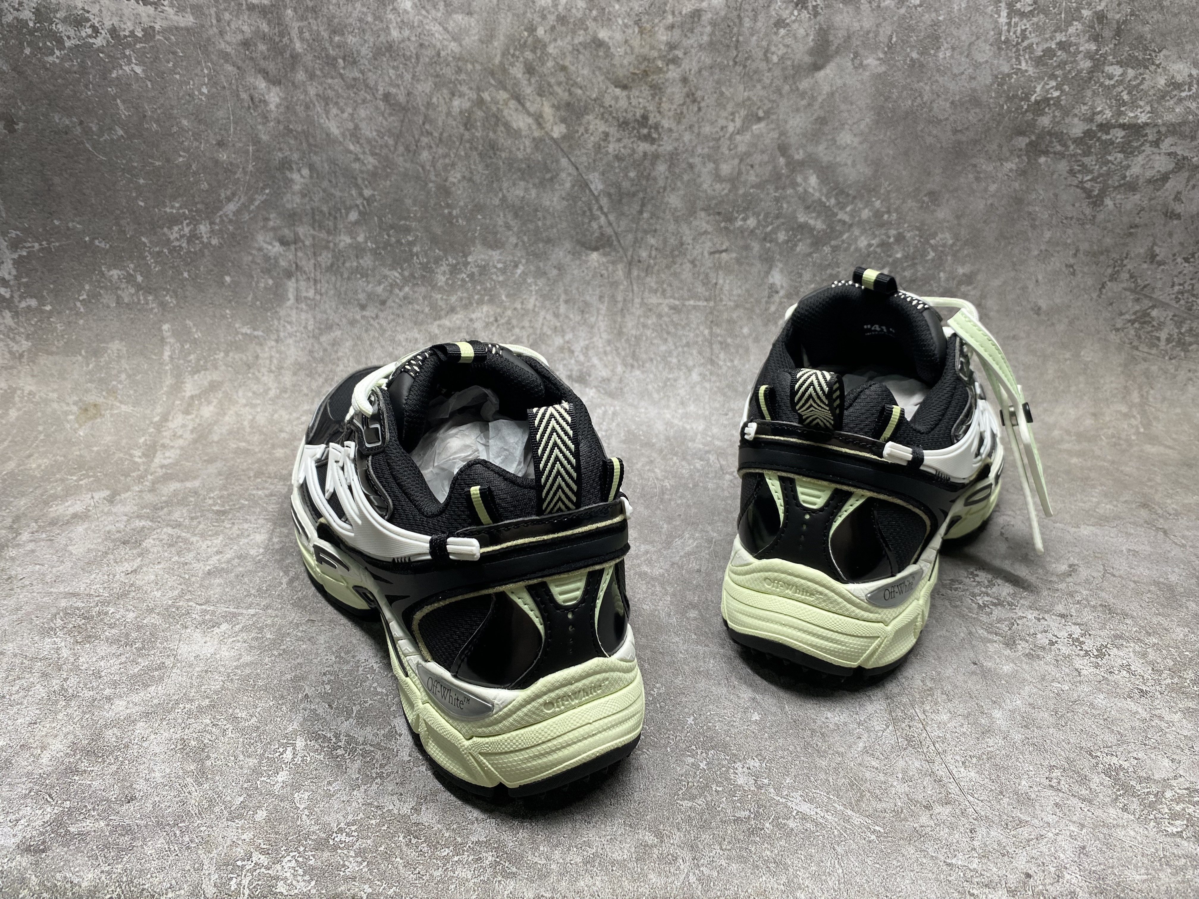 UA Off-White "BE RIGHT BACK"
