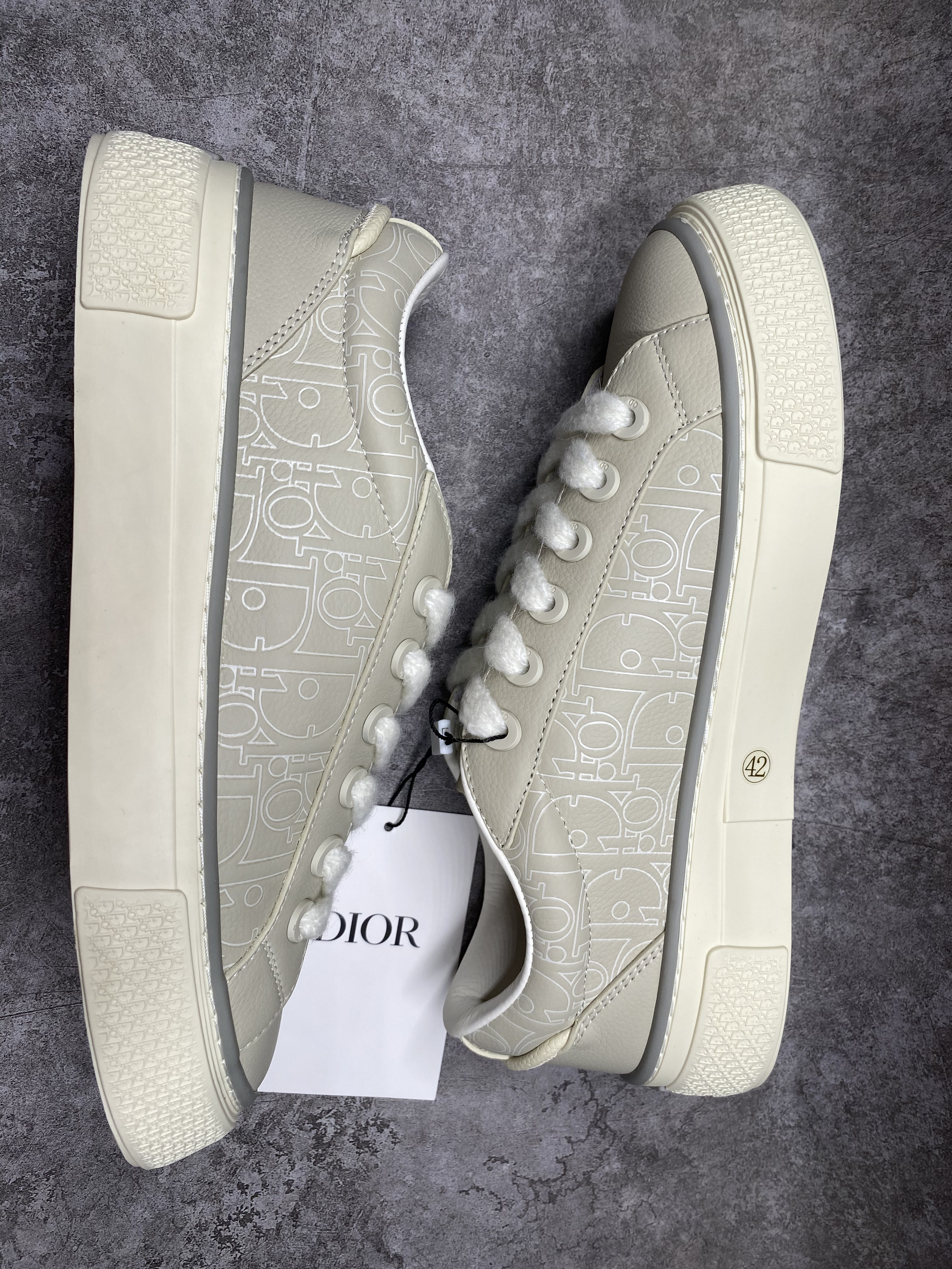ua D*or b33 sneaker