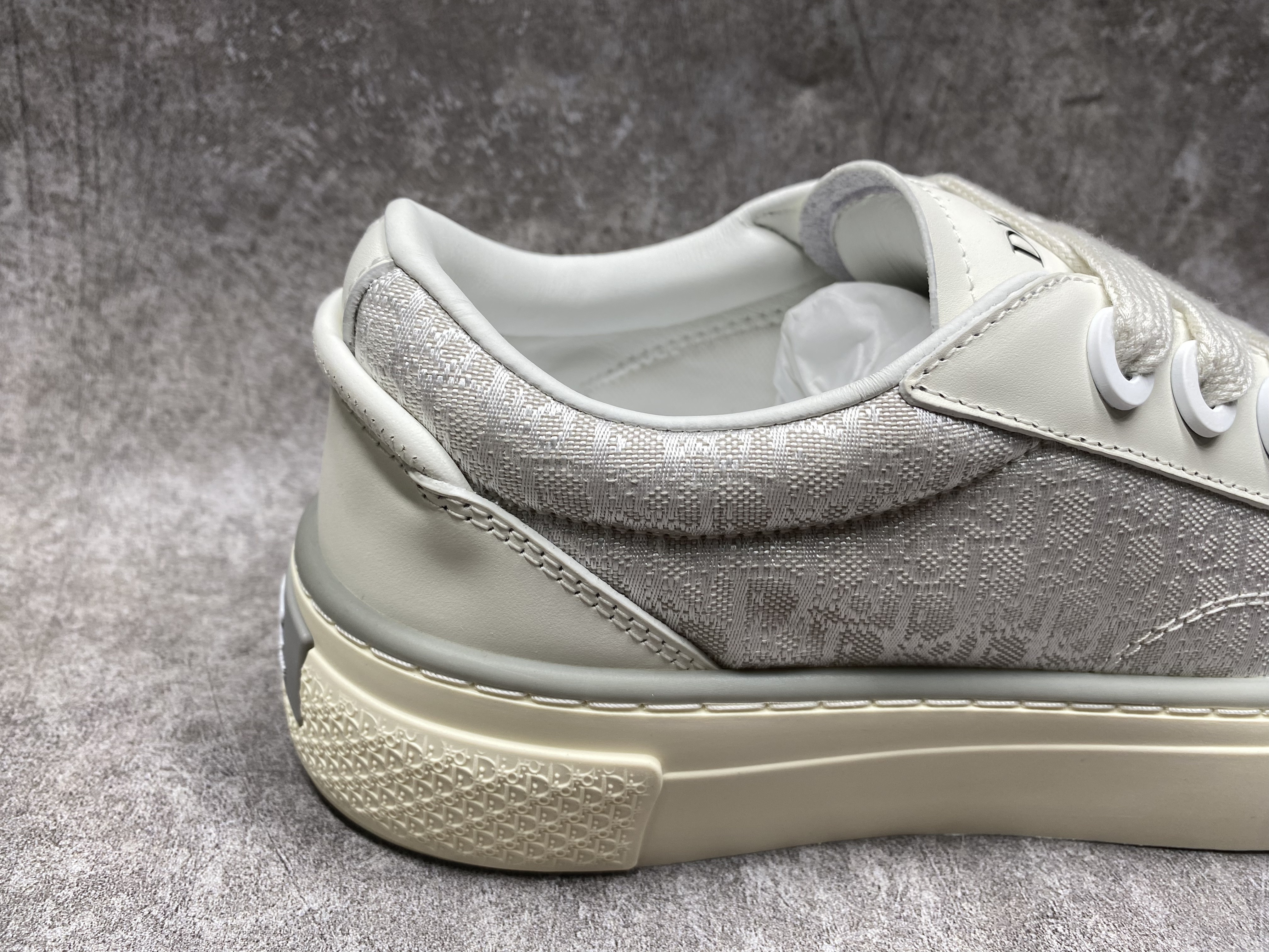 ua D*or b33 sneaker