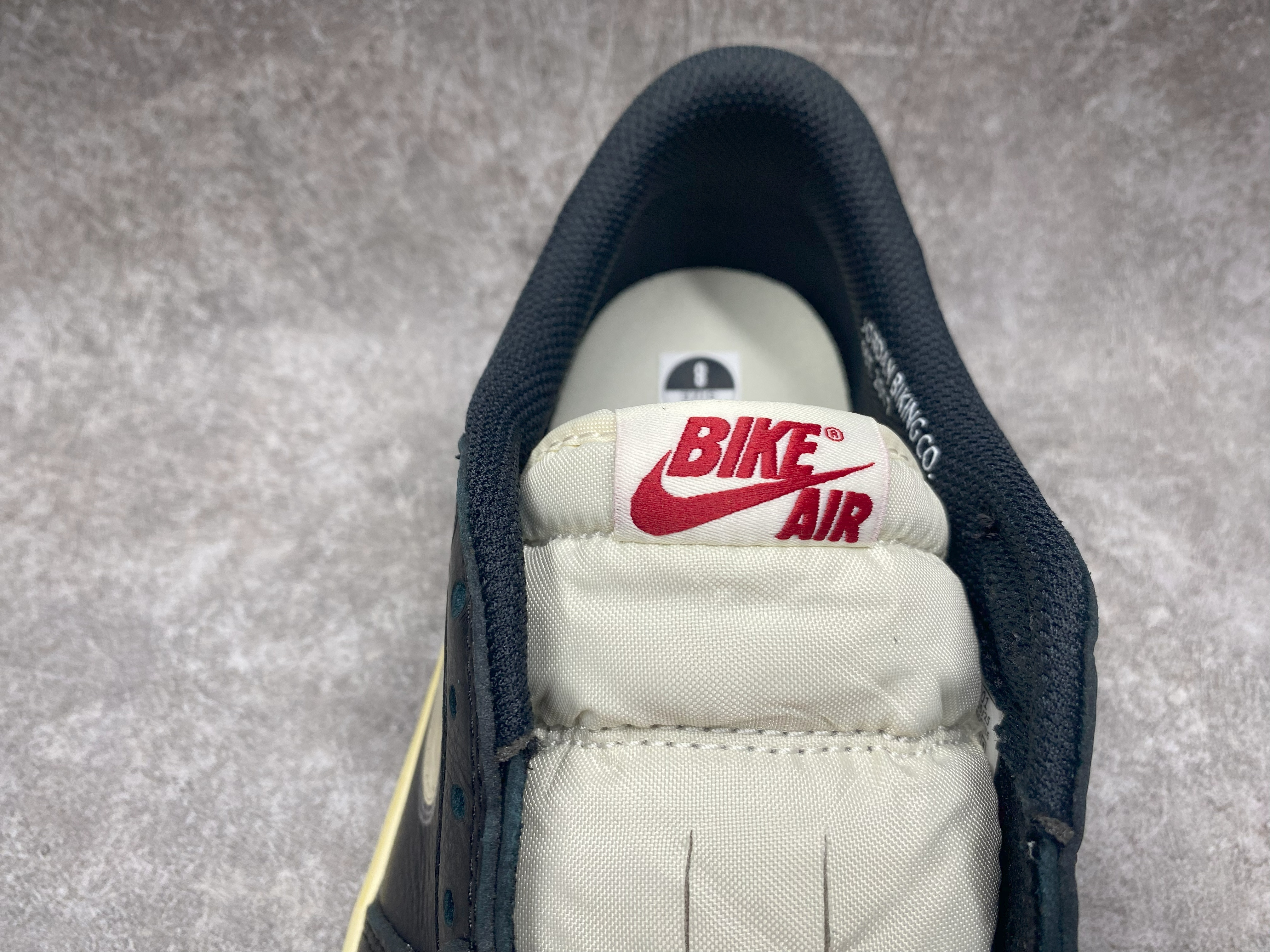 UA Jordan 1 Retro Low OG