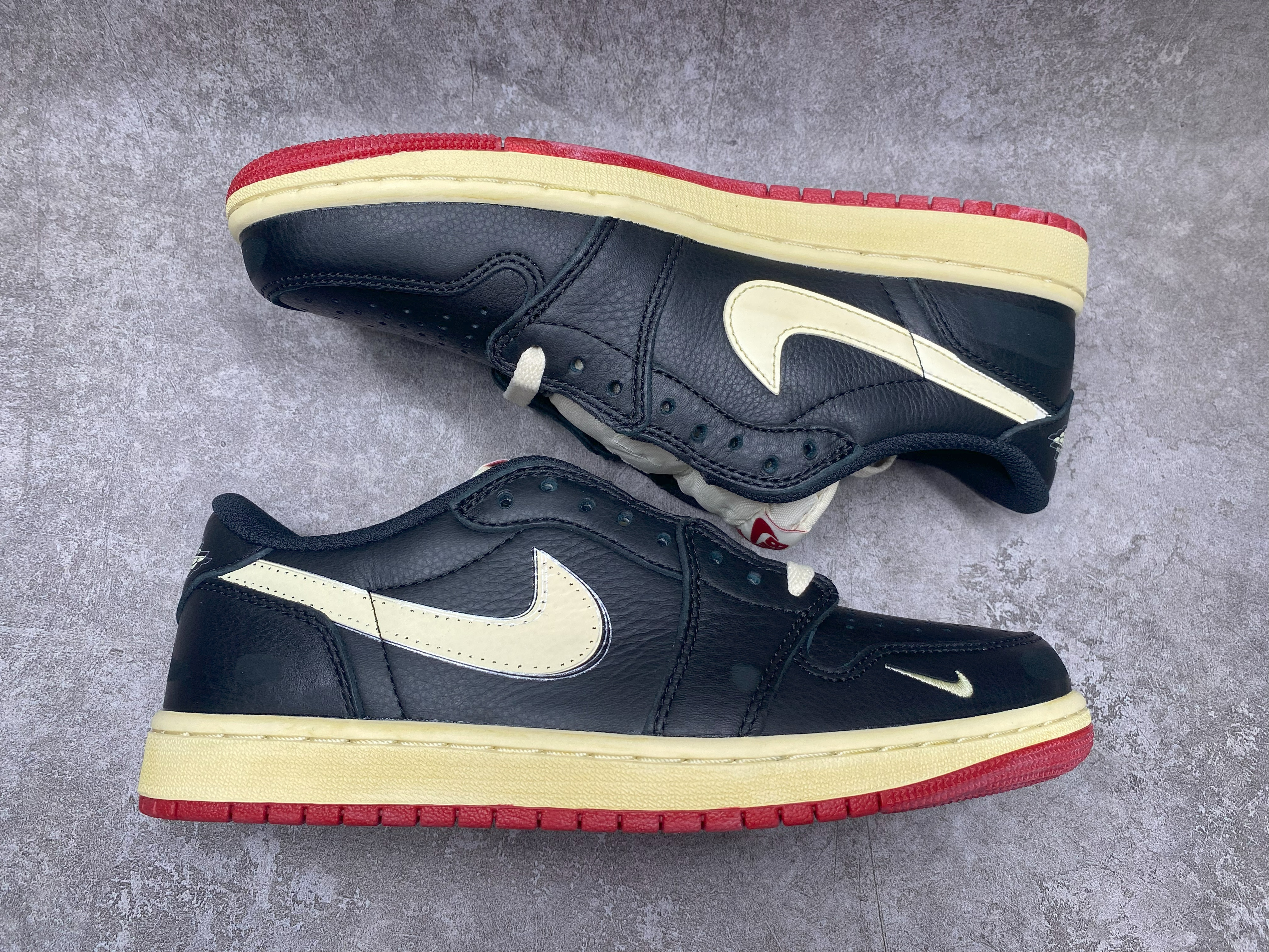 UA Jordan 1 Retro Low OG