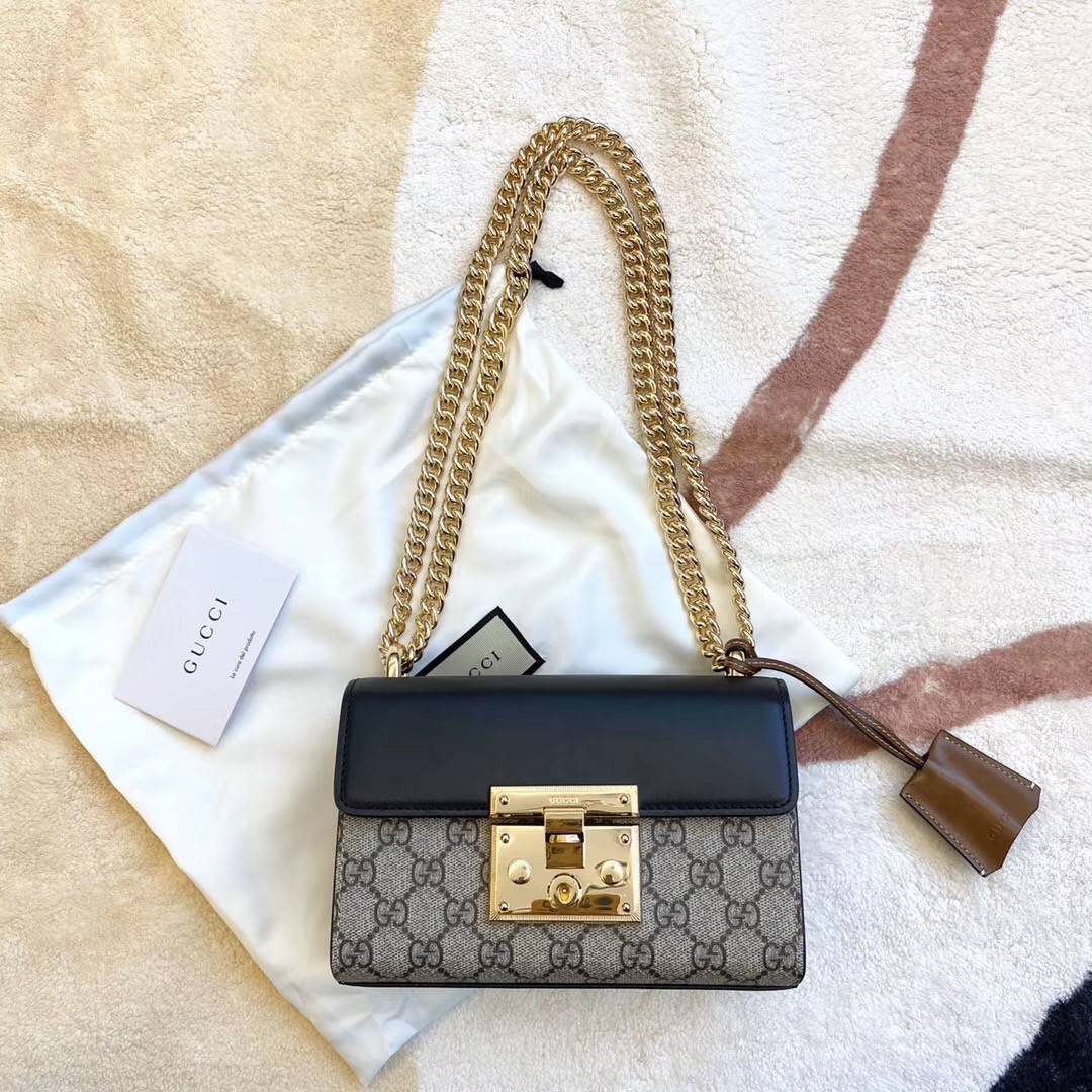 G*u*i padlock shoulder bag 20cm
