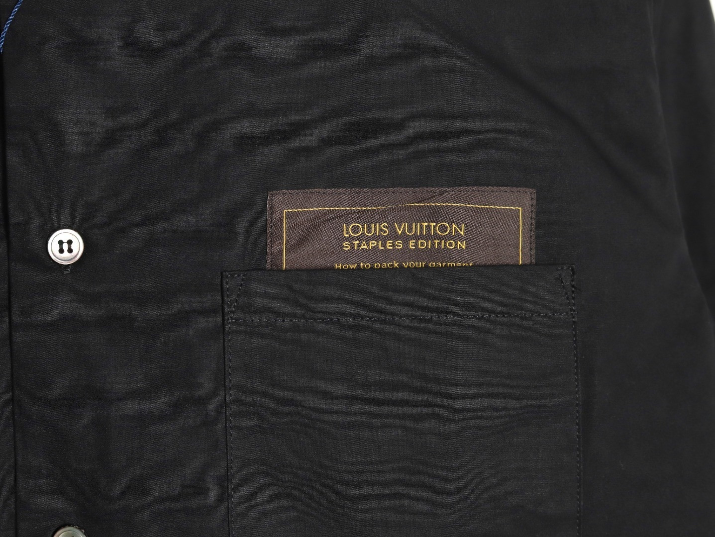 l0*is V*t0n lv long-sleeved shirts