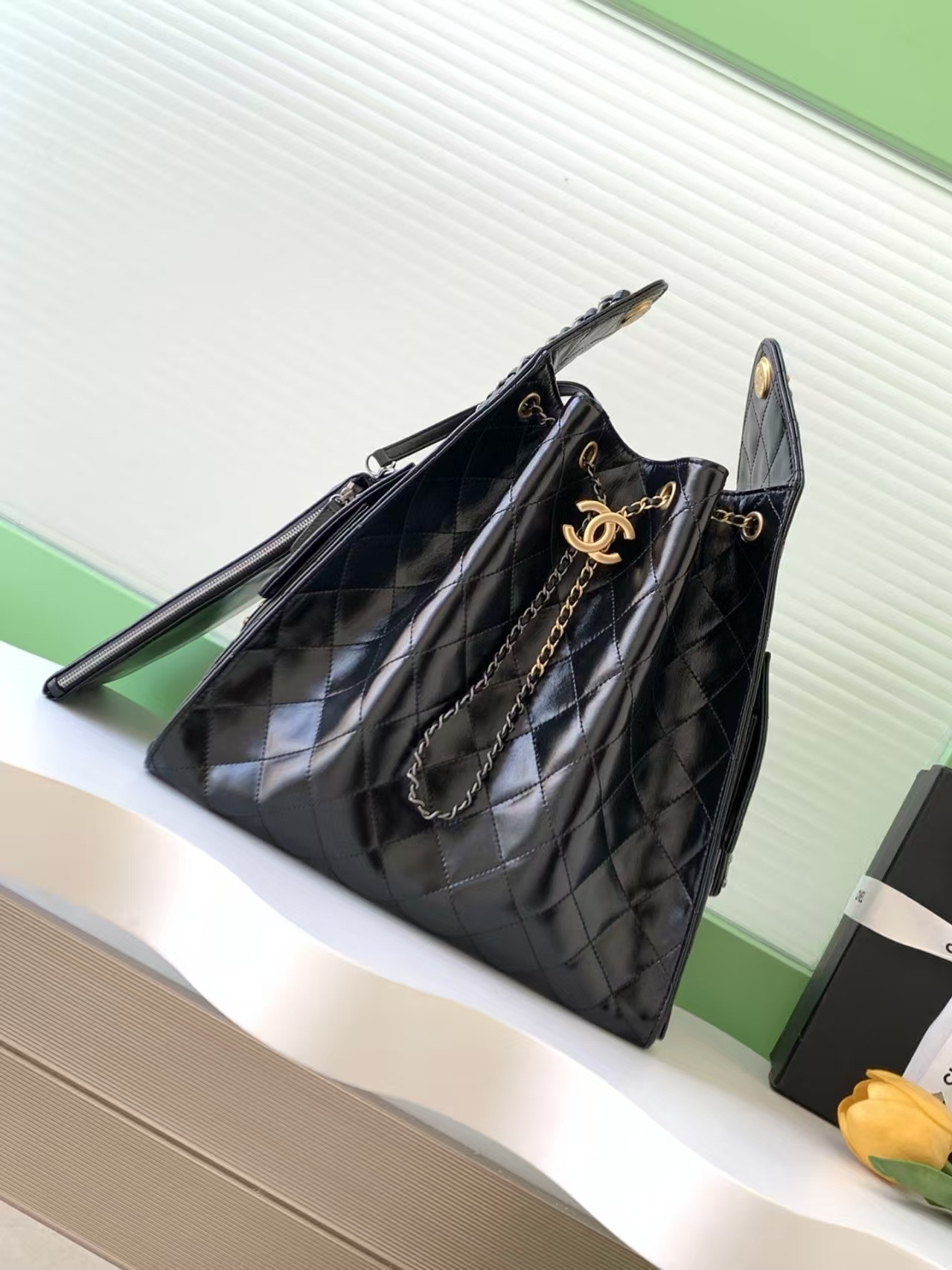 Ch*el 25c bucket bag 40x30x15cm