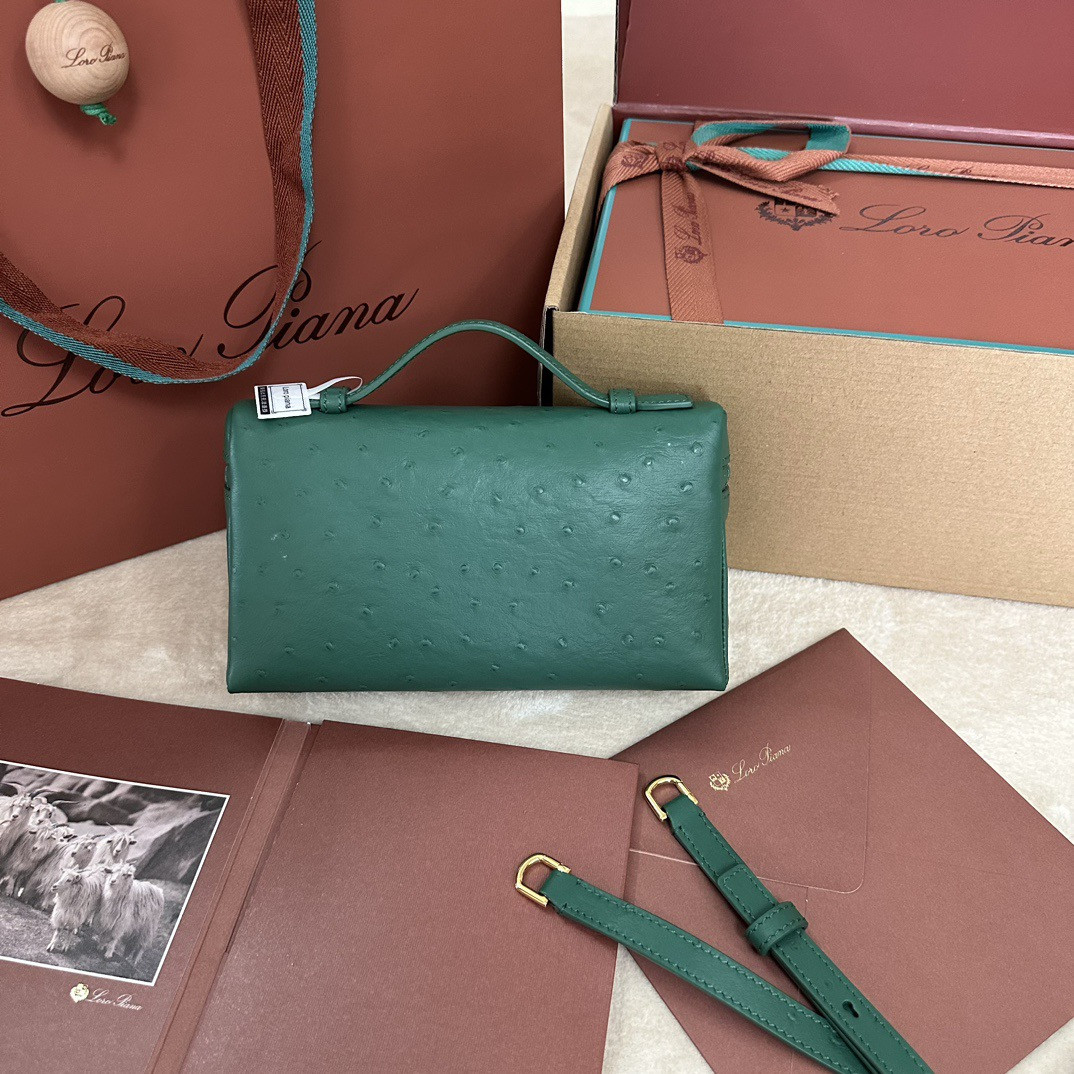 L**o p*ana extra pocket l19 ostrich-grained leather 11x19x6.5cm