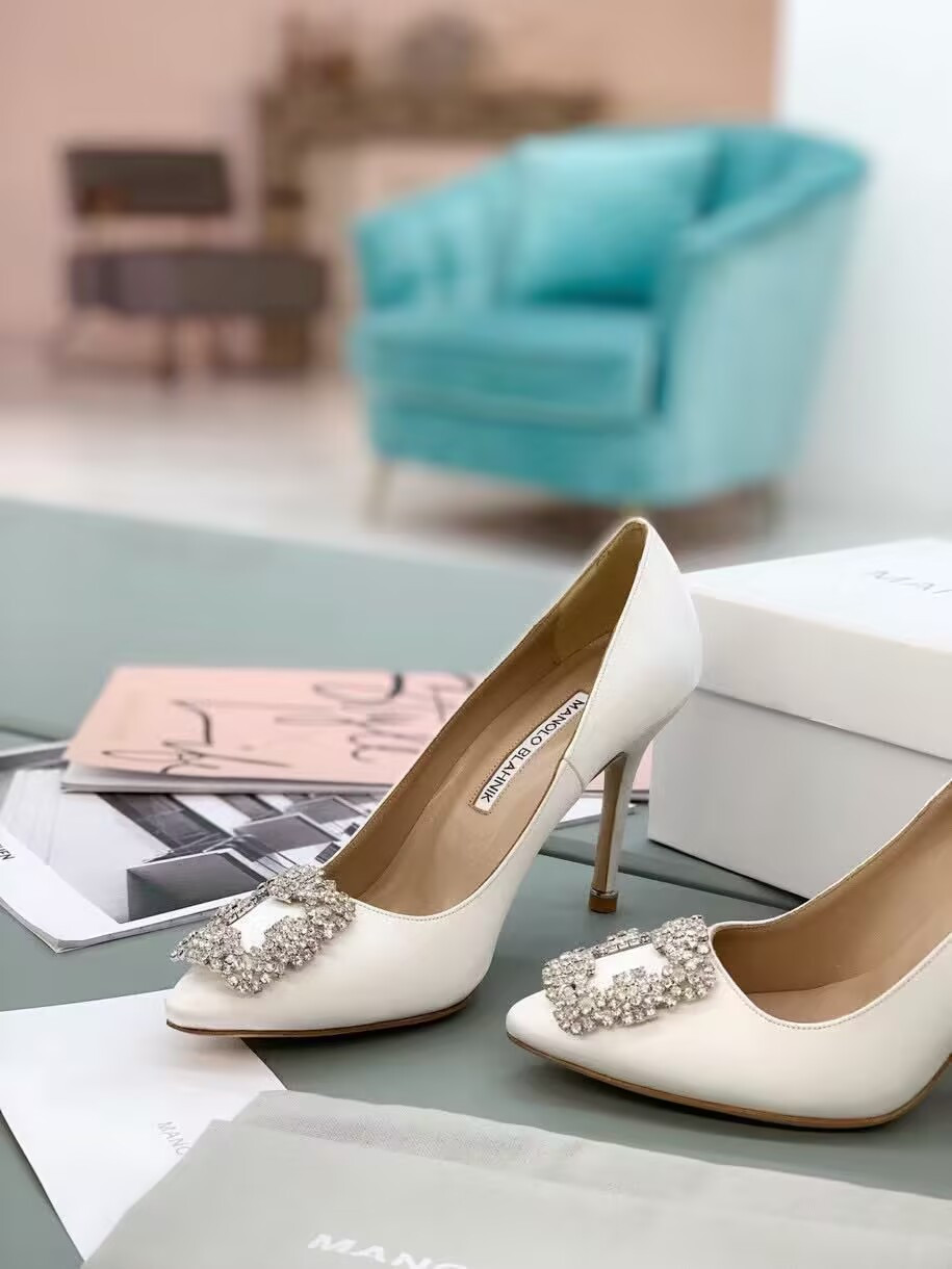ua man010 B1ahn*k hangisi jewel buckle pumps