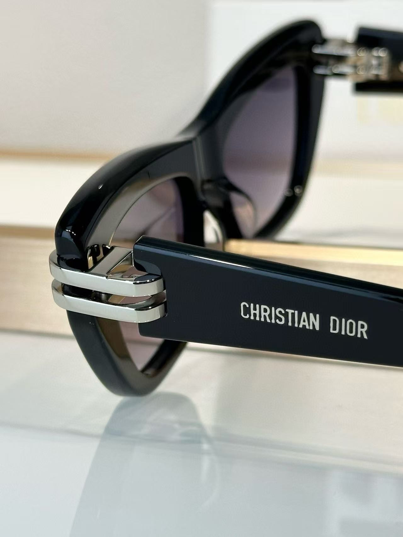 D*or glasses