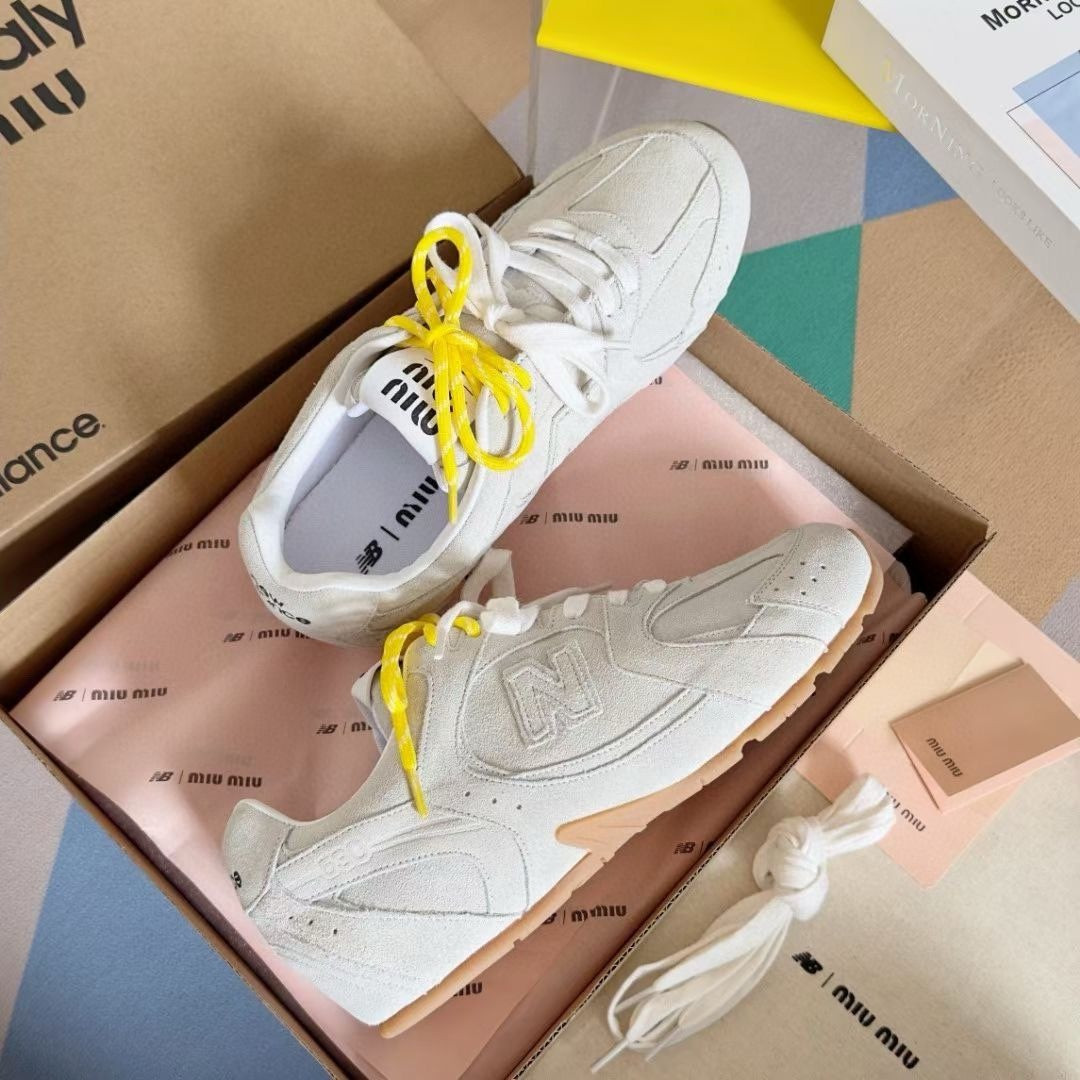 UA New Balance 530 SL Miu Miu