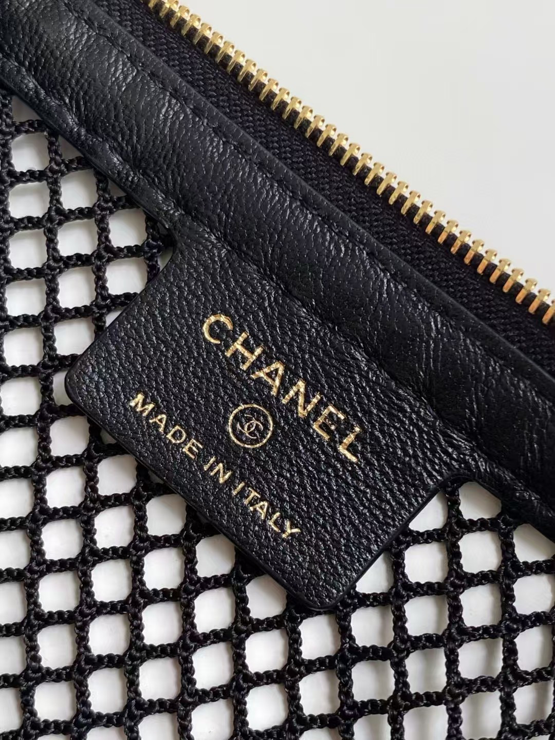 Ch*el clutch with chain mesh shiny lambskin gold tone -ap4573 15x22x6cm
