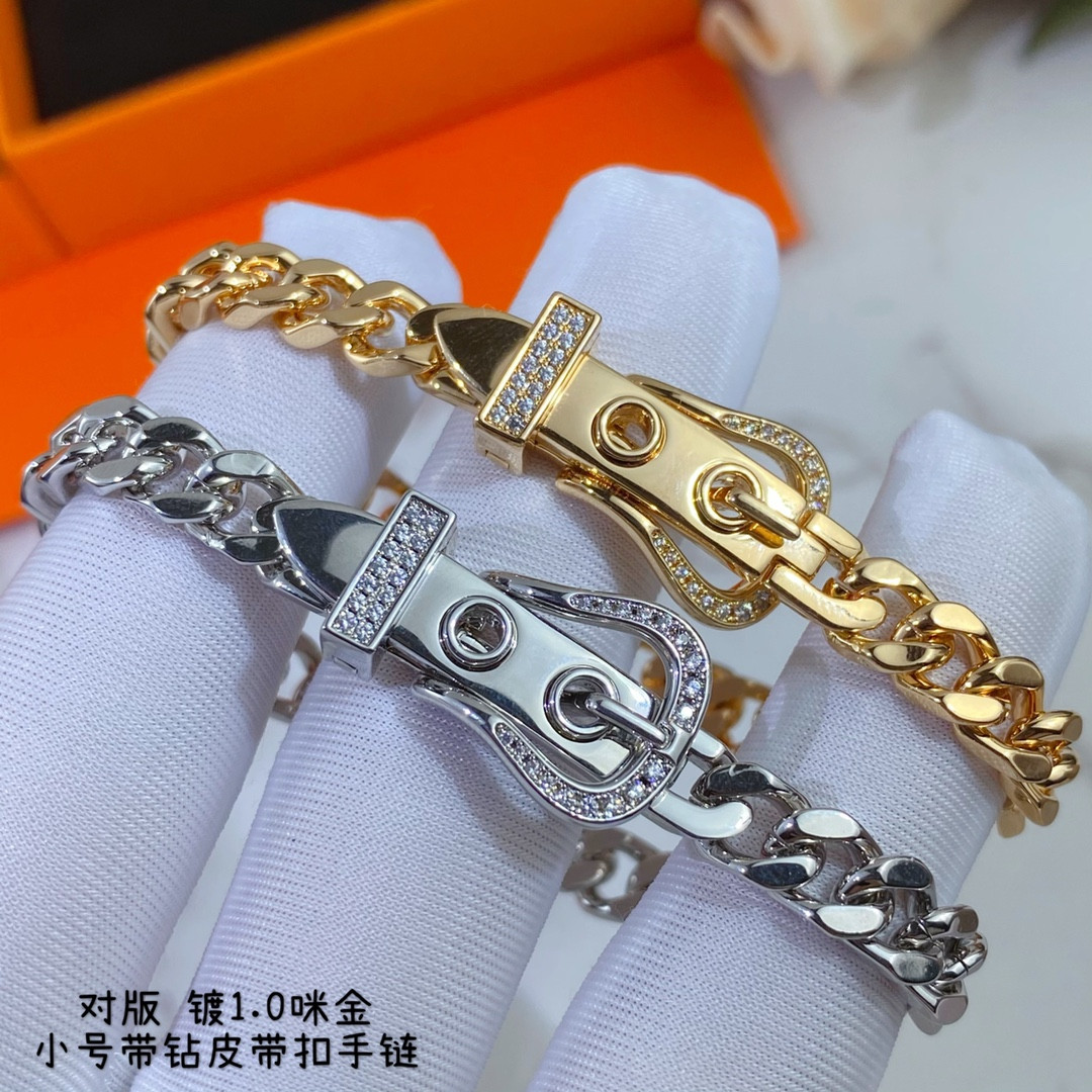 H**me5 small di*m*nd-encrusted belt bracelet
