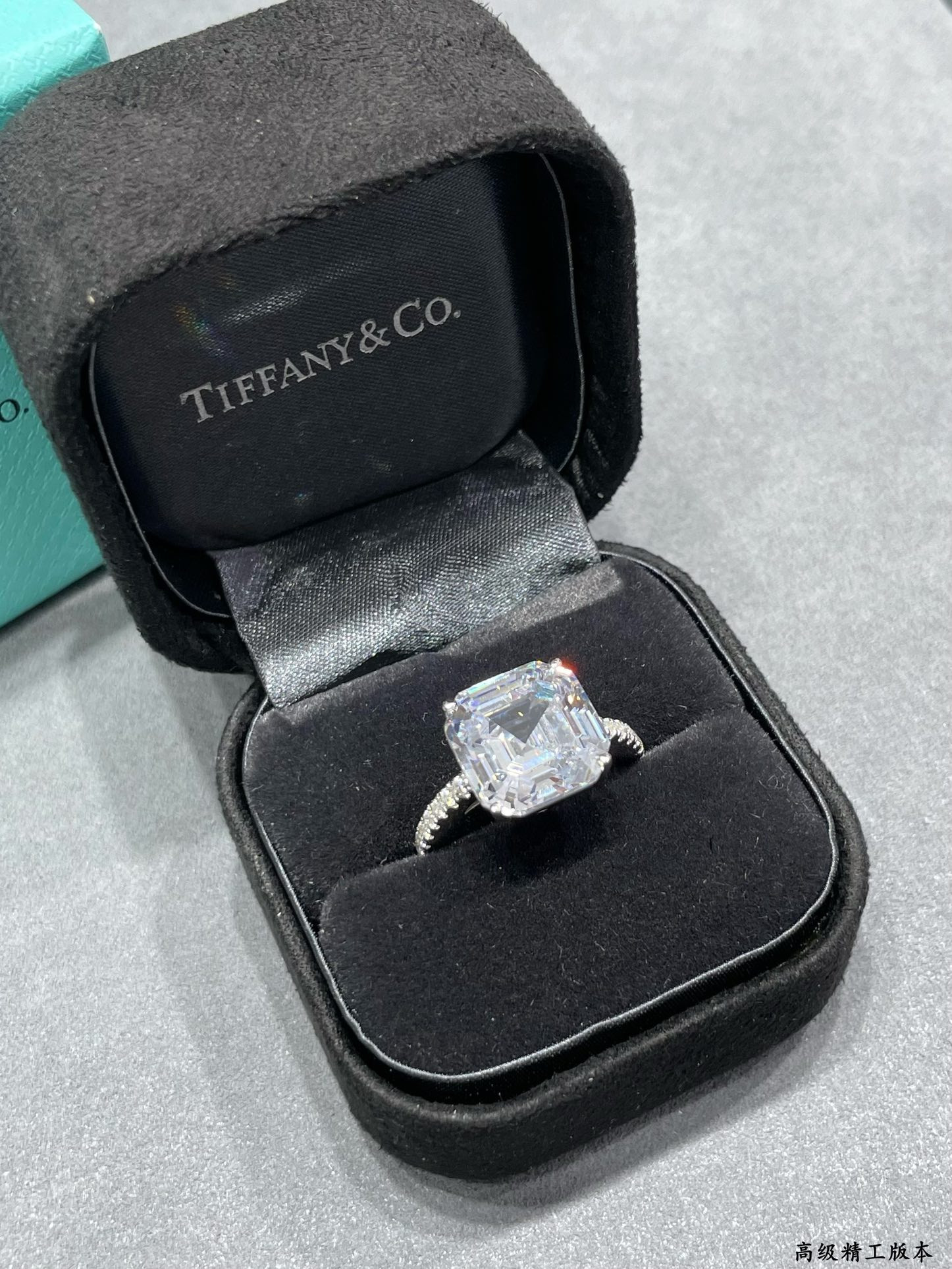 t*f*ny & co. solitaire Di*m*nd ring ag925