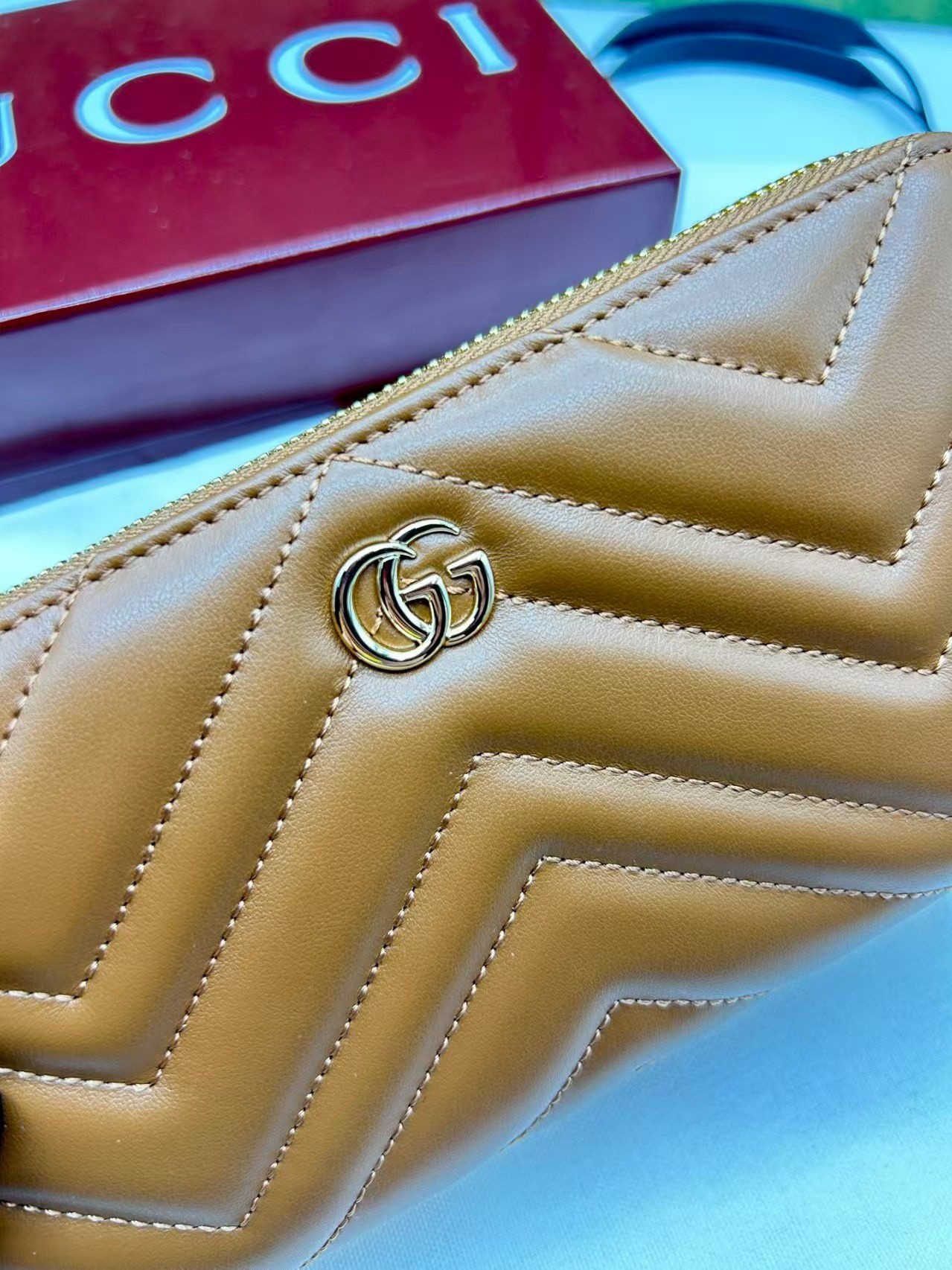 G*u*i gg marmont zip around wallet 19x10.5x2cm