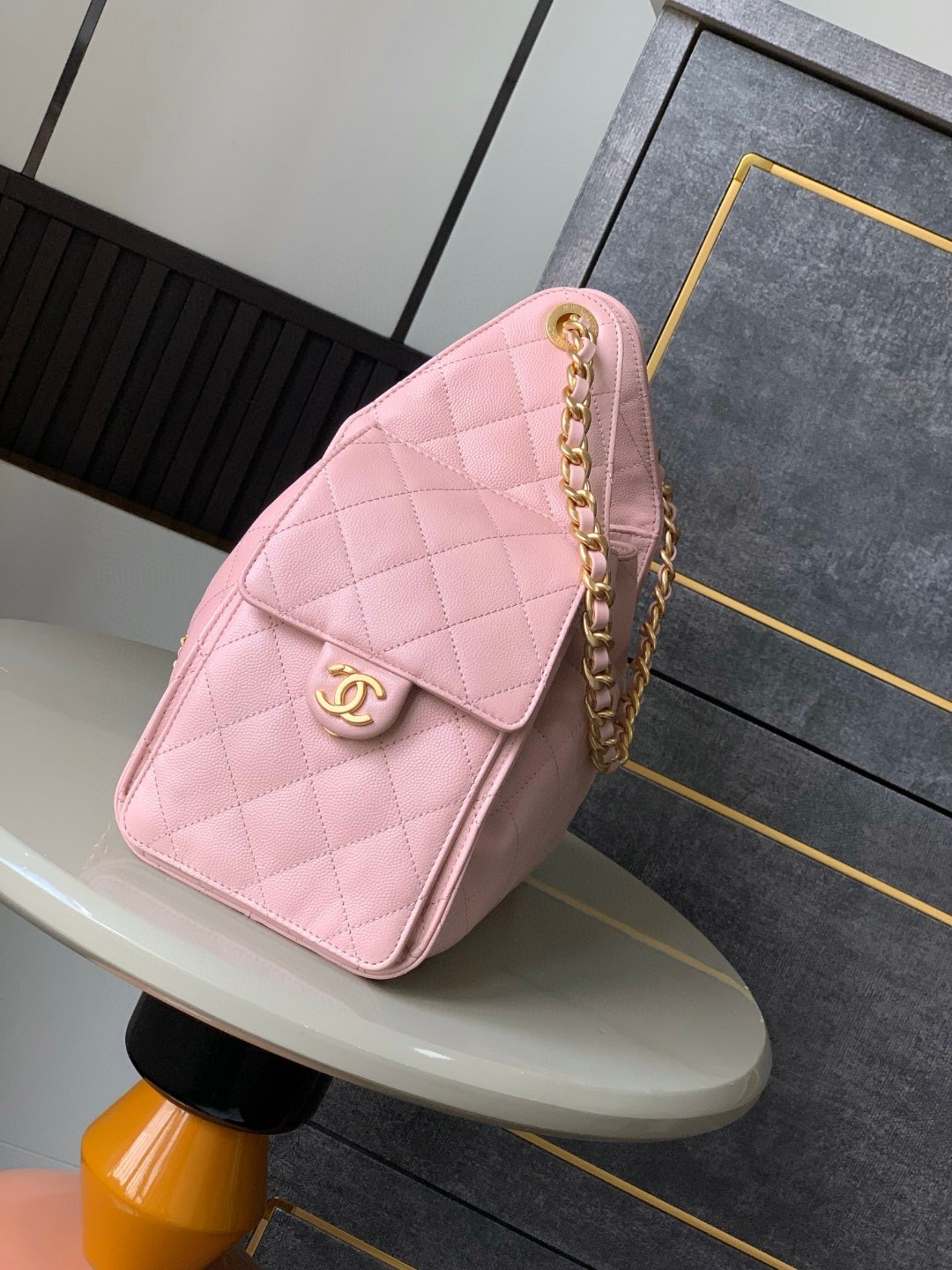 Ch*el 25c bucket bag 26x30x14cm