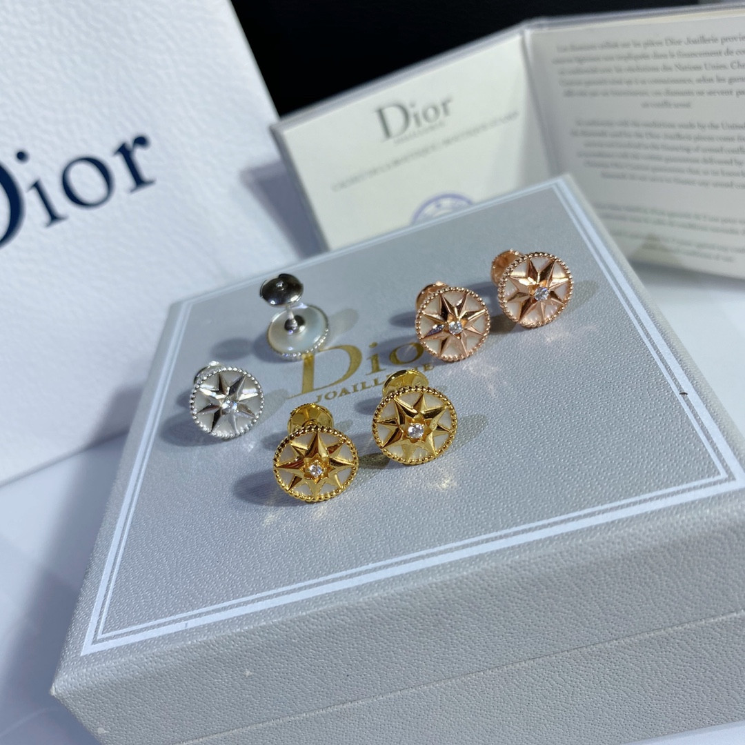 D*or compass stud earrings