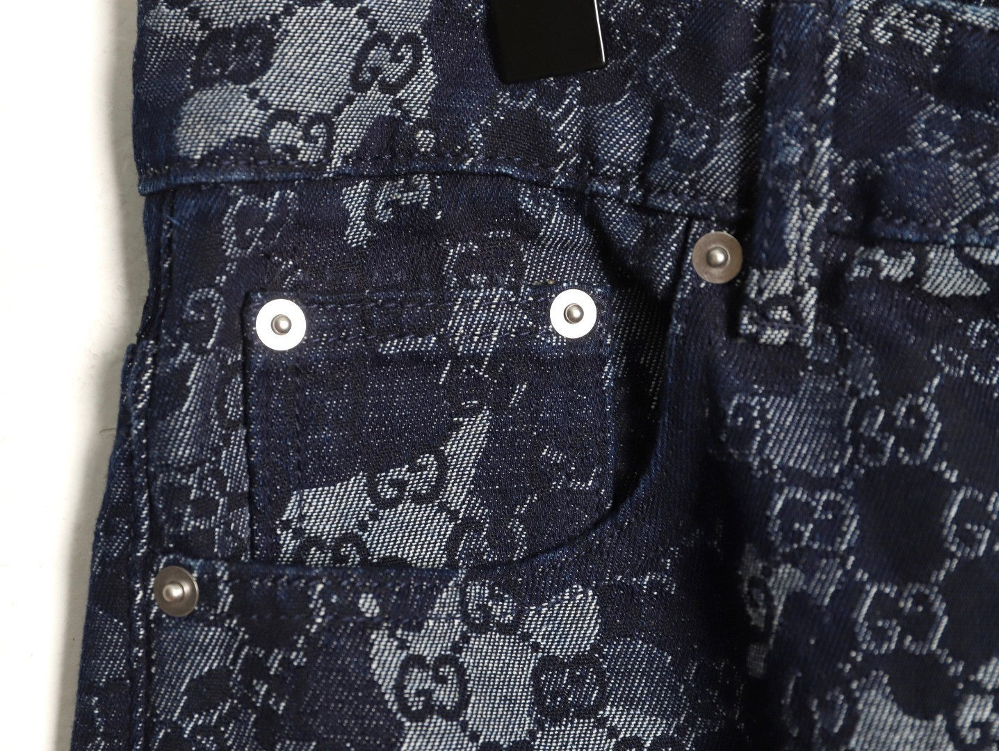 G*u*i guc jeans suit