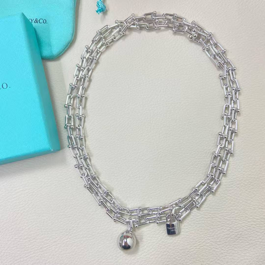 T*f*ny & co. hardwear necklace