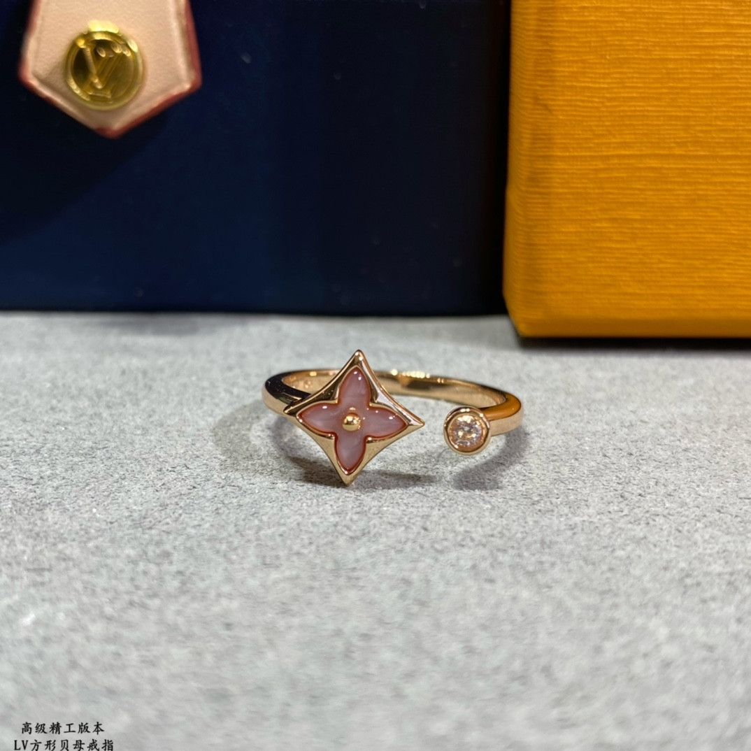 l0*is V*t0n square mother-of-pearl ring