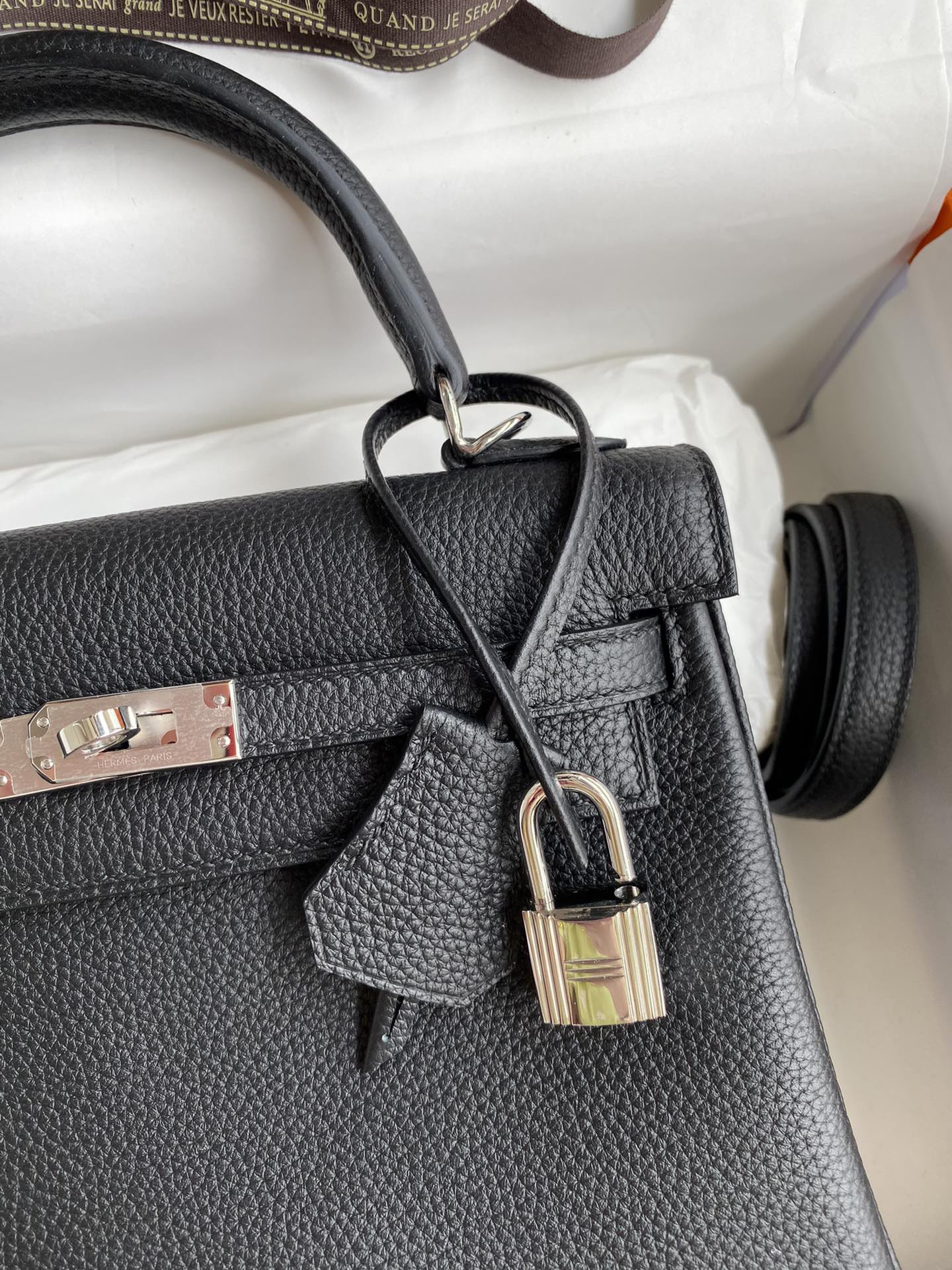 HERMÈS Kelly Silver-tone Hardware 25 28