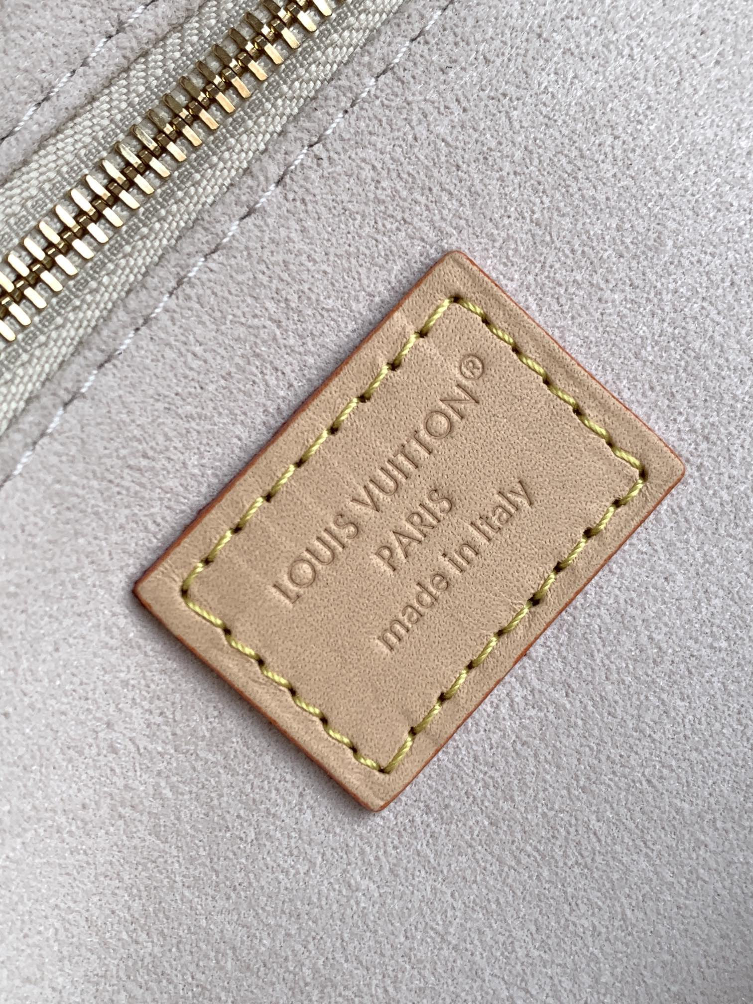 LV OnTheGo PM M15138 25x19x11.5cm