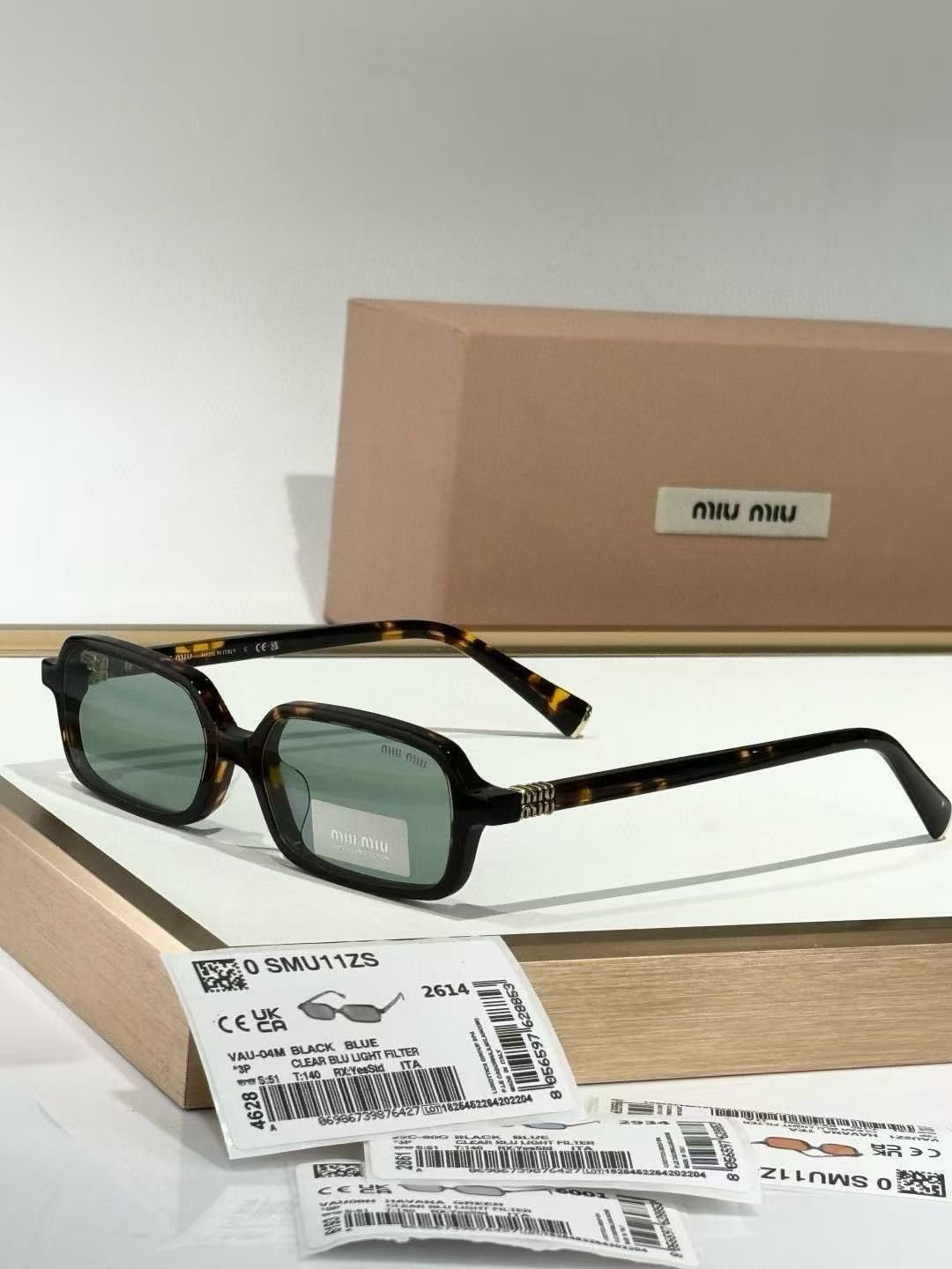 Miu Miu Regard sunglasses SMU11Z 51-16-140
